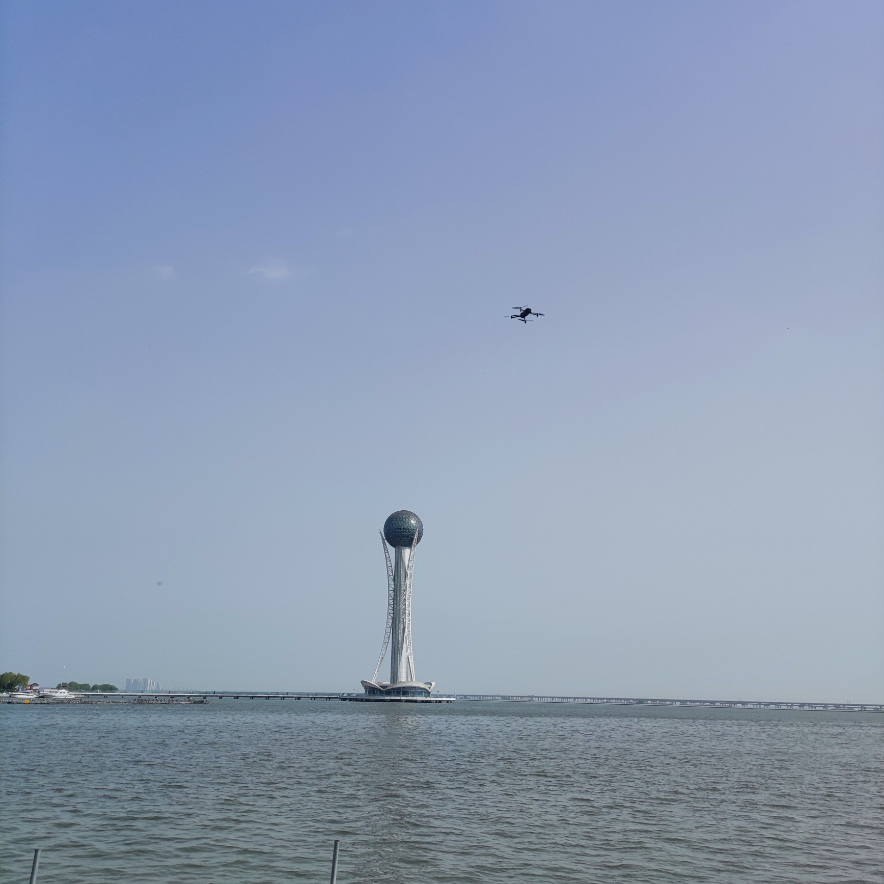 揽月湾广场旅行图片 3