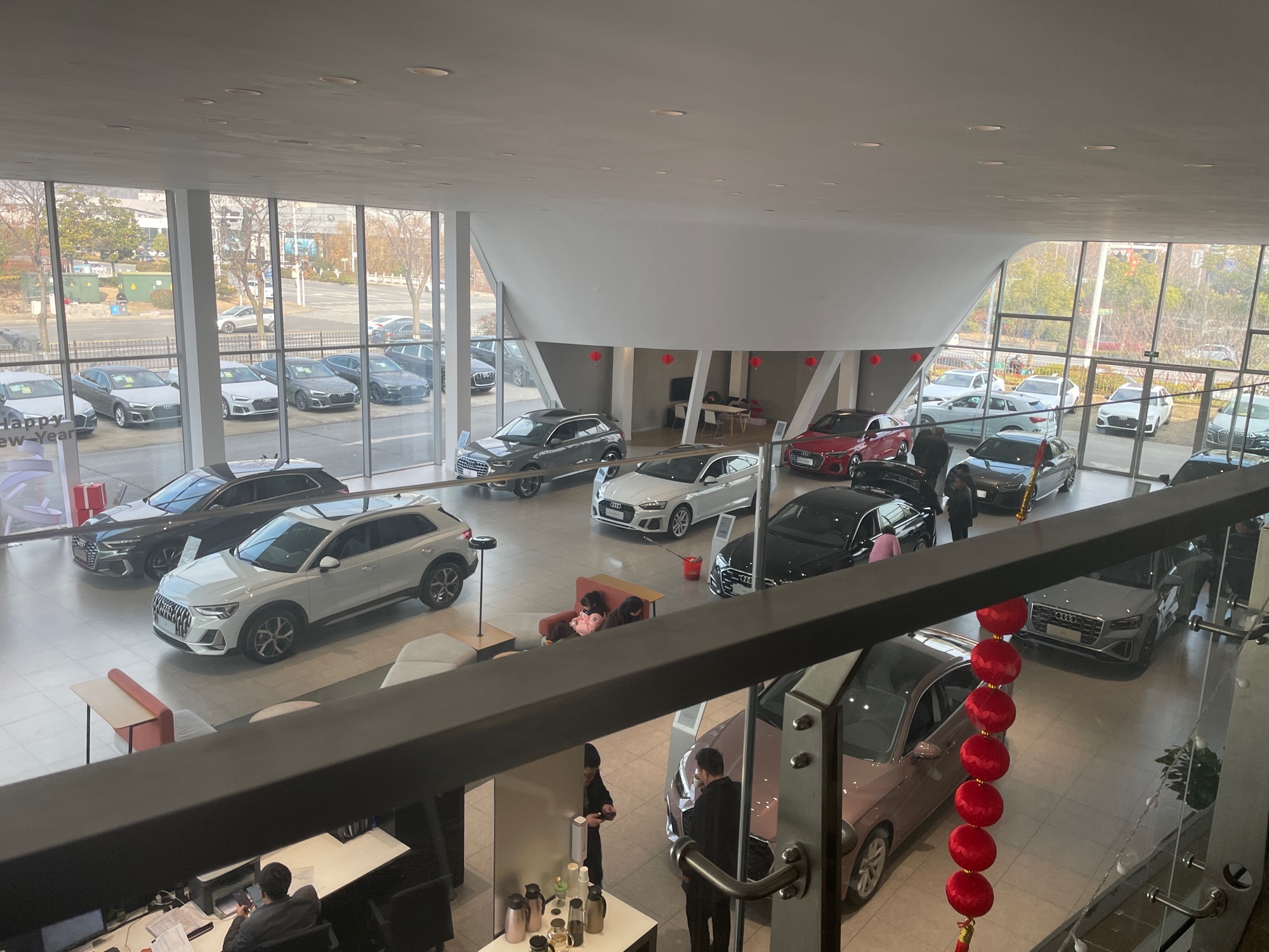 泰州奥正冠通汽车销售服务有限公司