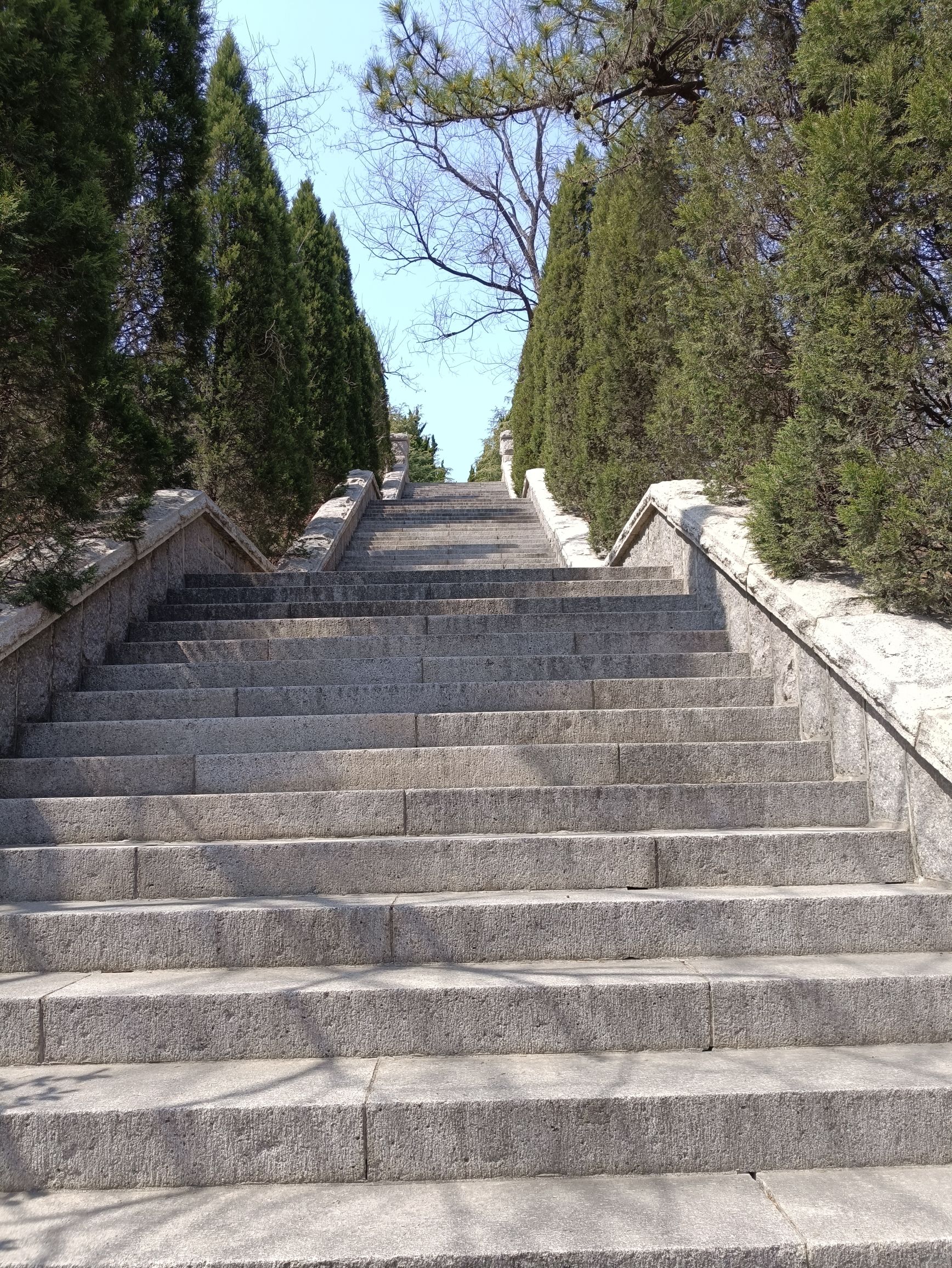 康有为墓旅行图片 3