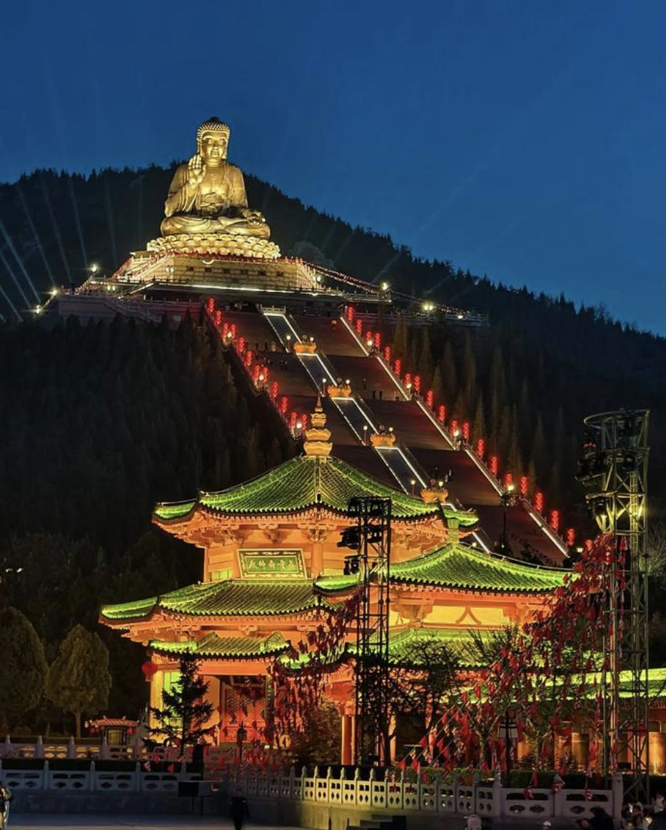 南山大佛