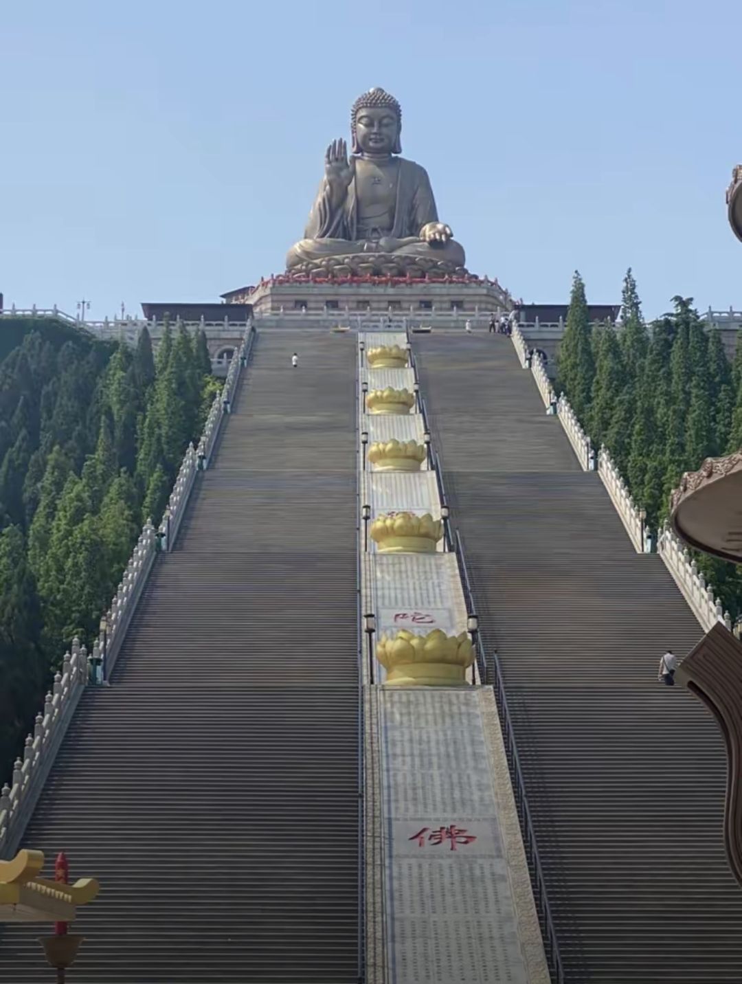 南山旅游景区南山大佛