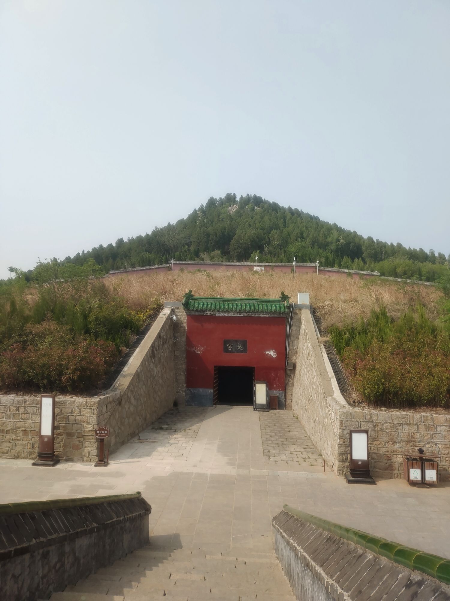 明鲁王墓旅行图片 3