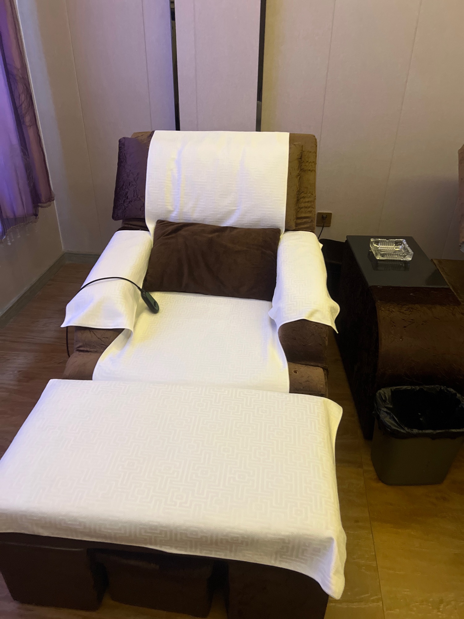 玖玖红足疗SPA会所