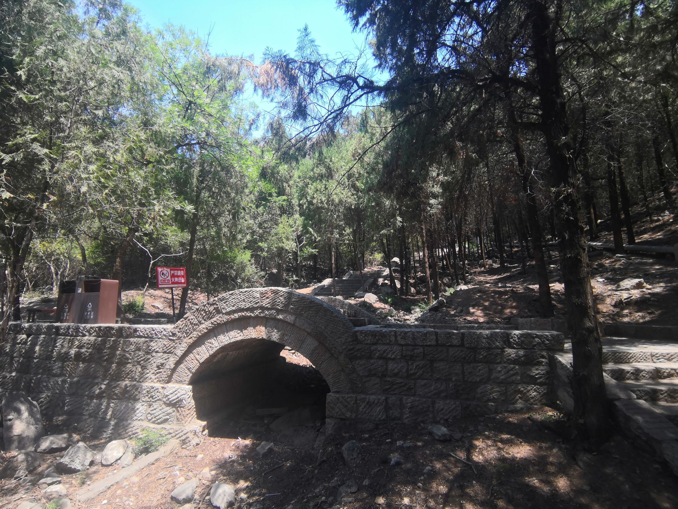 白佛山旅行图片 3