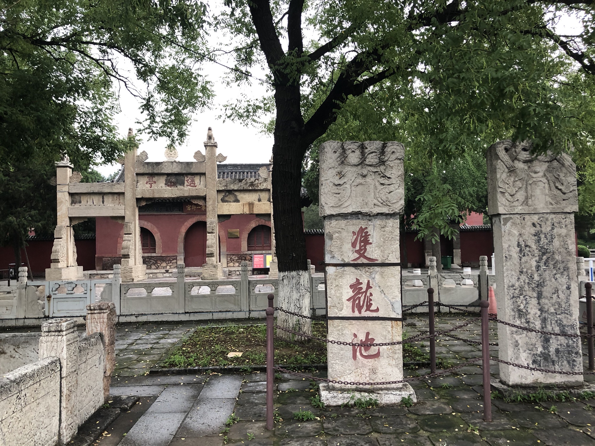 双龙池
