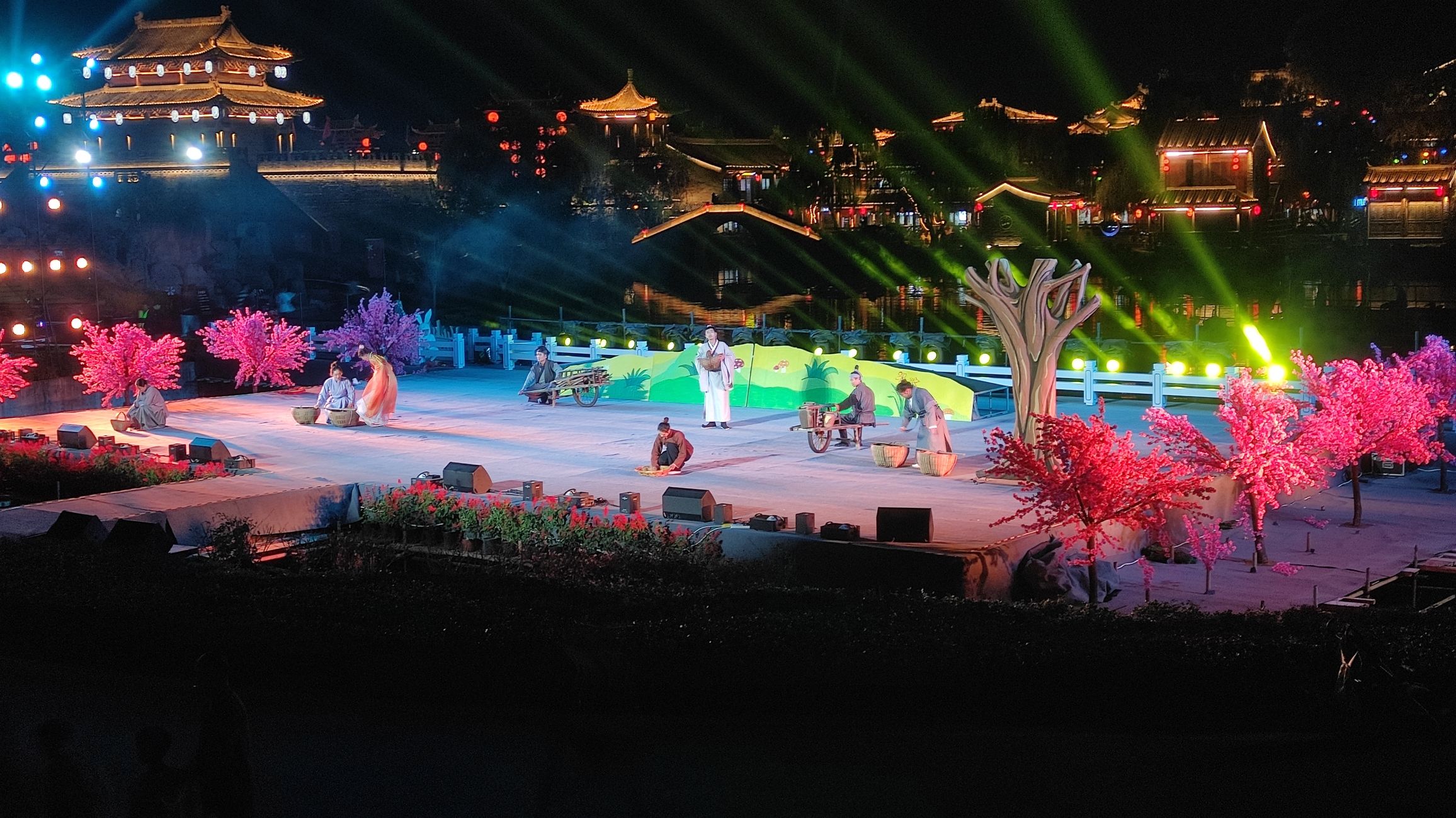 雪山彩虹谷旅行图片 2