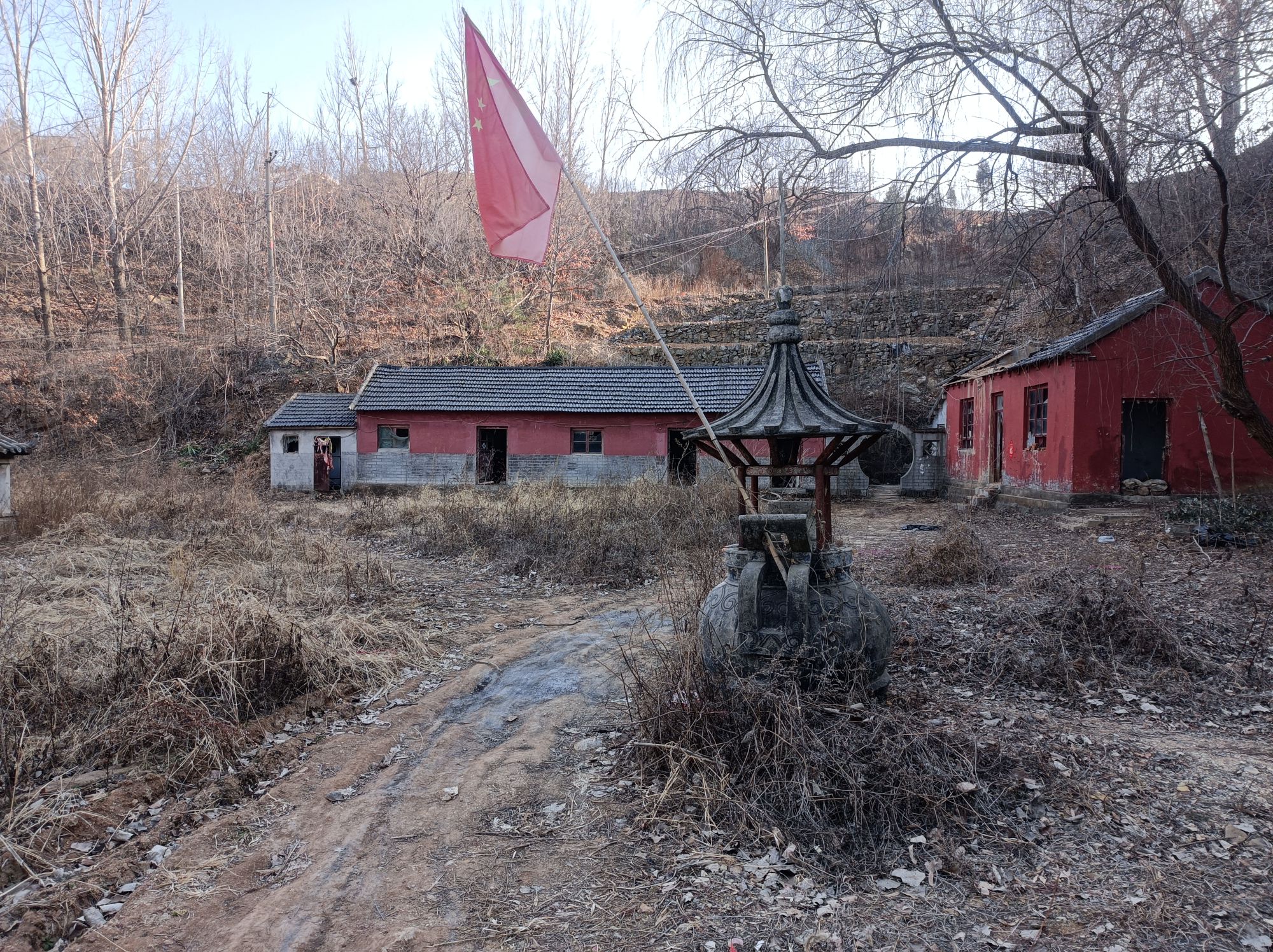 临沂卧龙山佛祖洞旅行图片 1