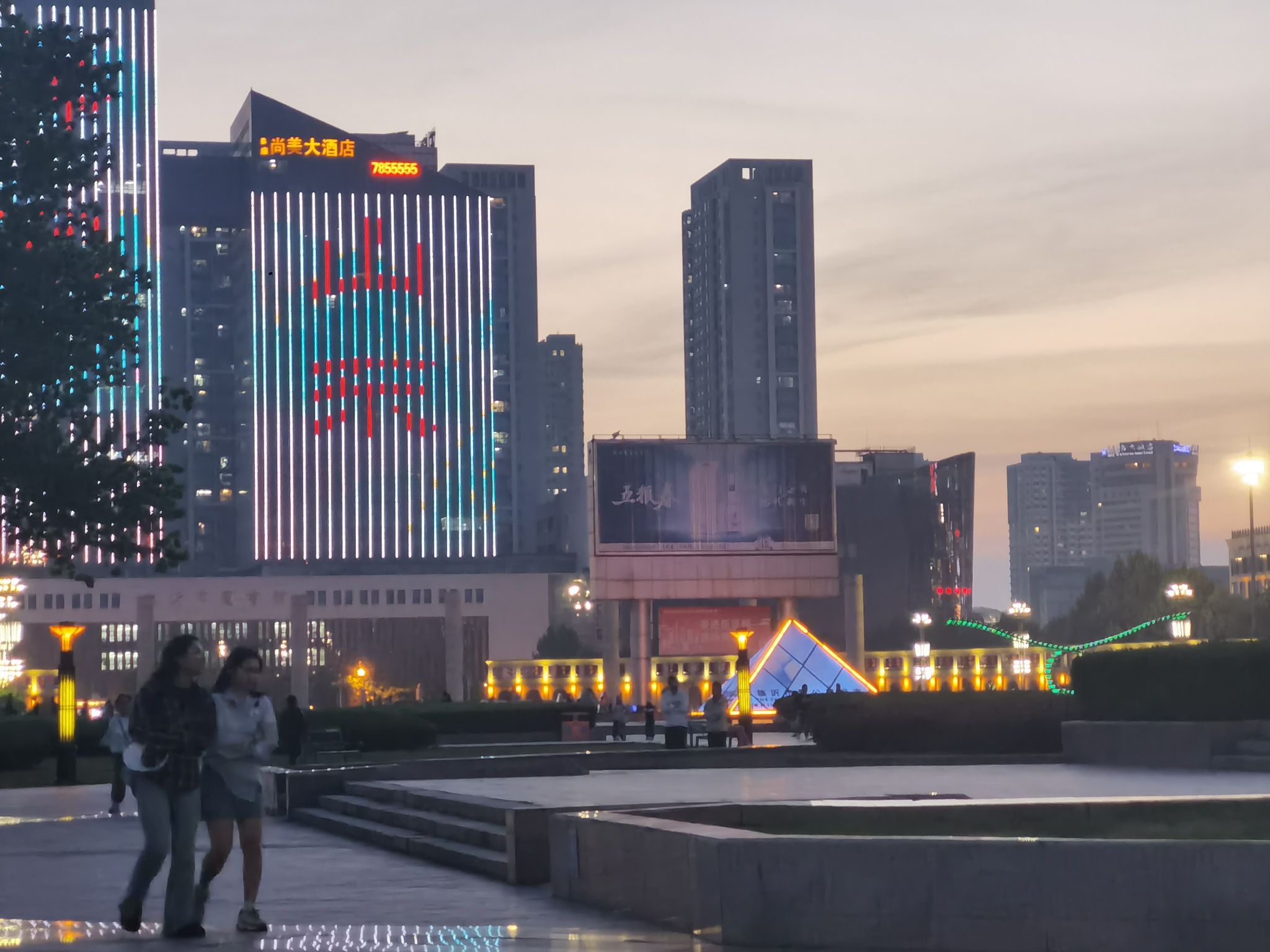 临沂人民广场旅行图片 3