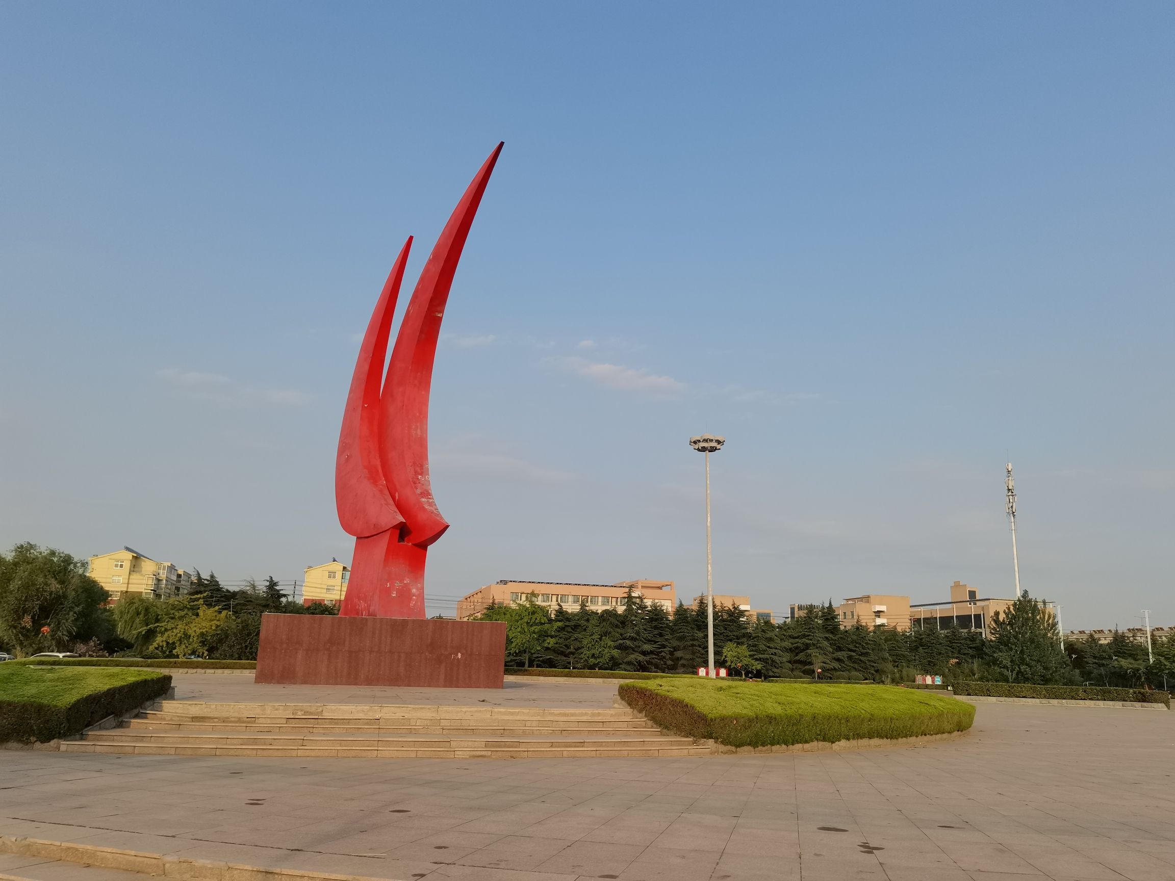 月亮湾广场旅行图片 3