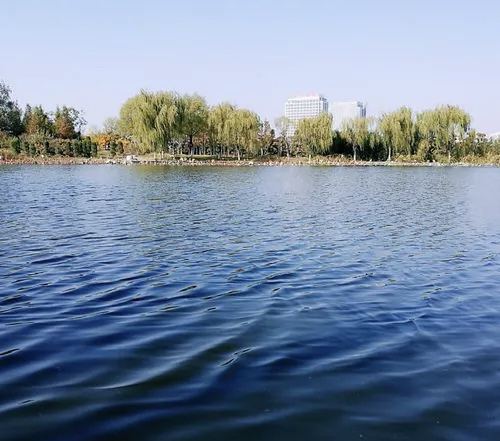 彩虹湖旅行图片 2
