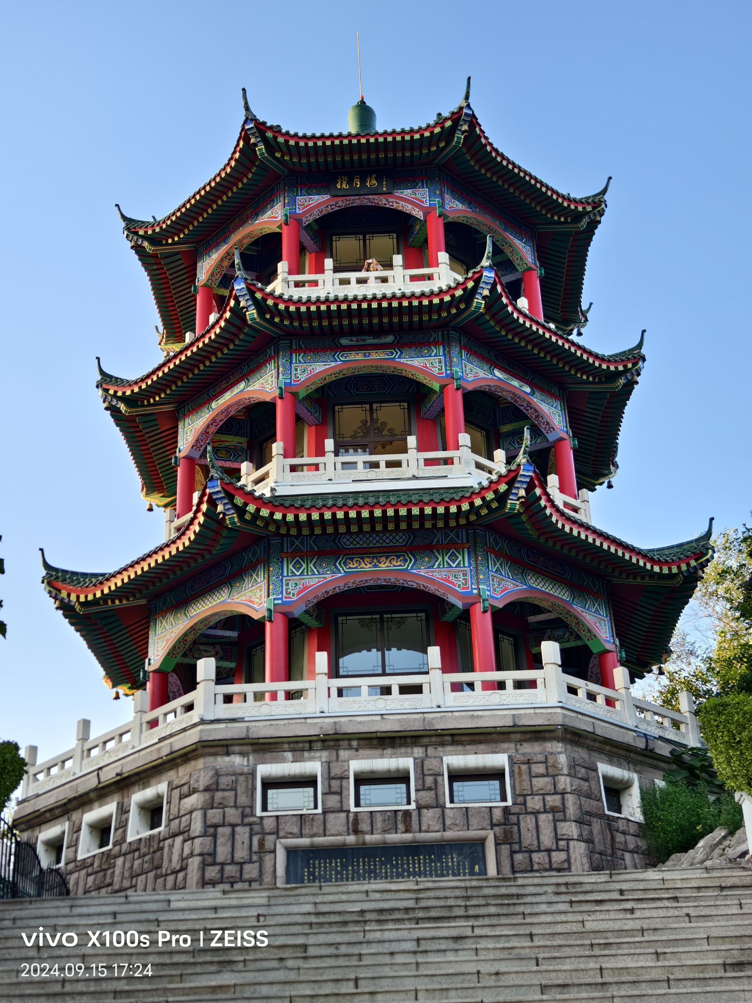 彩虹湖旅行图片 1