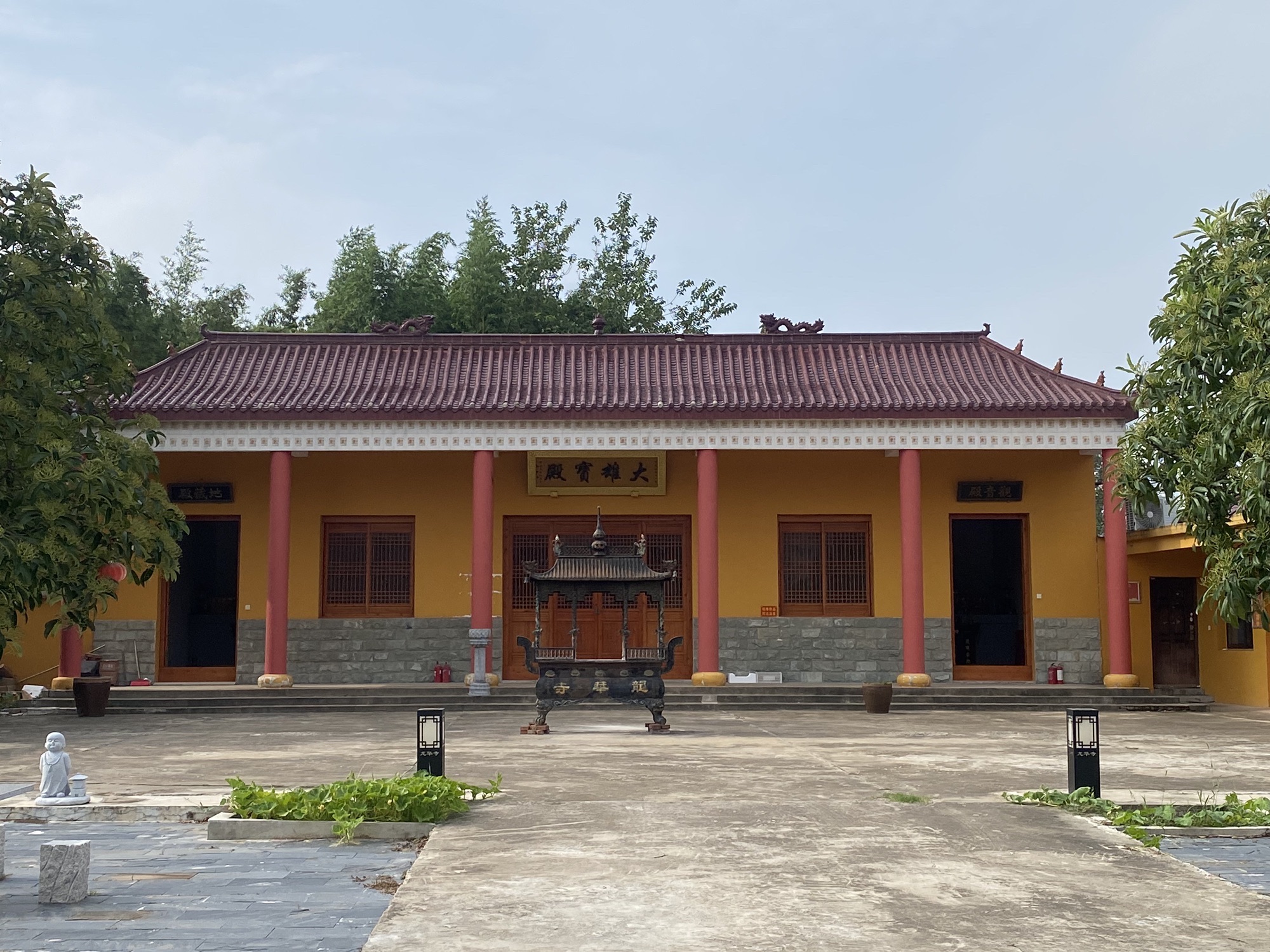 龙华寺实景照片