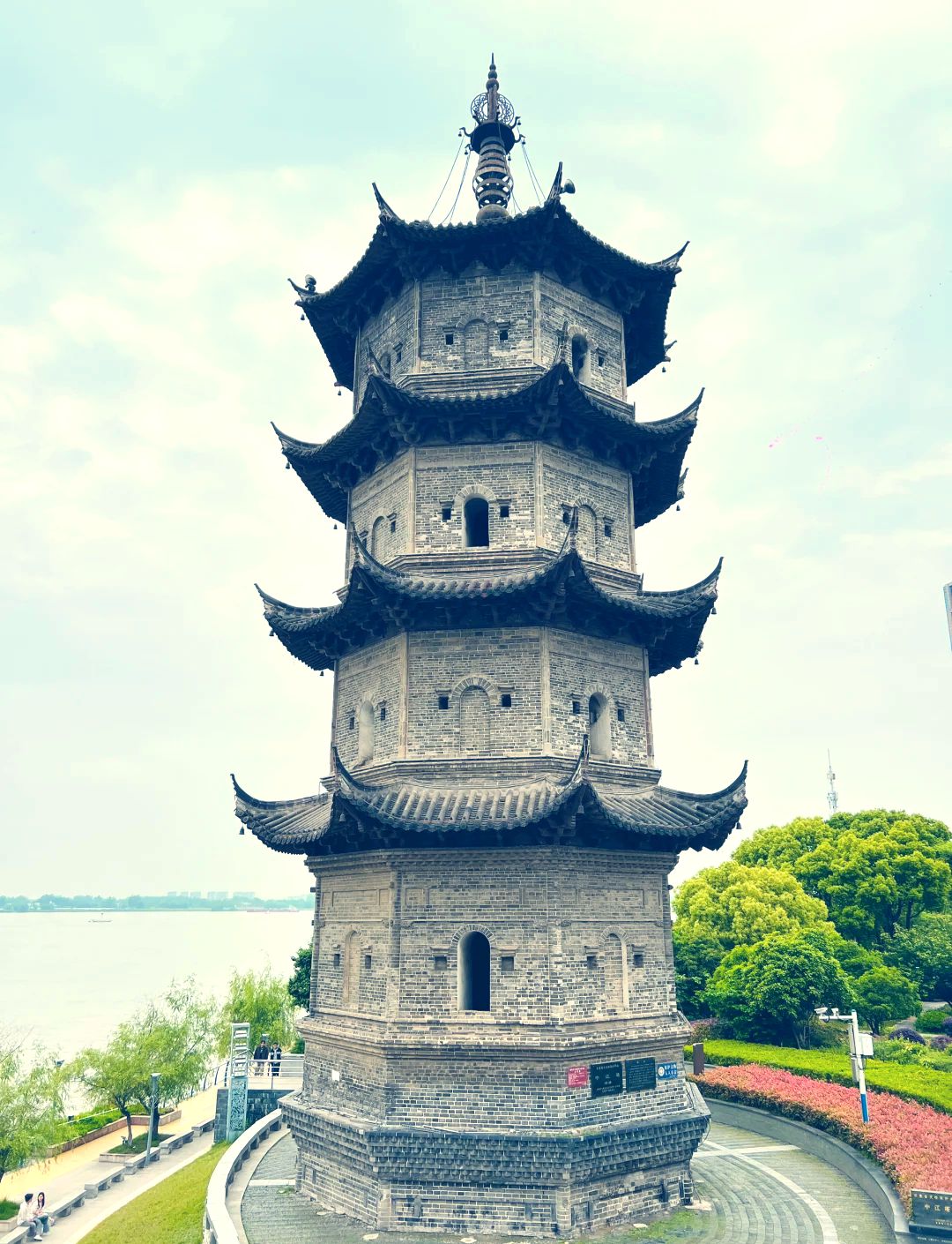 芜湖滨江公园-中江塔