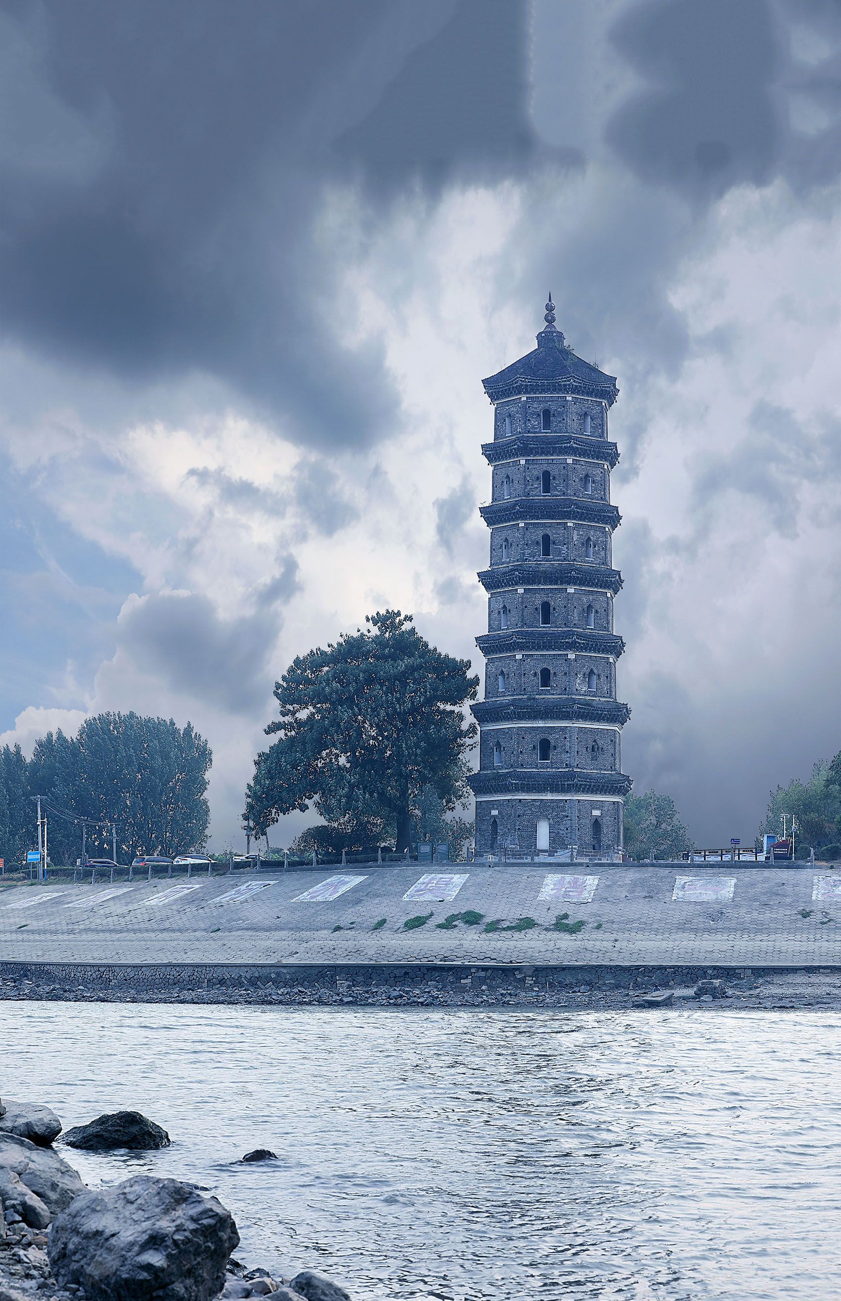 金柱塔
