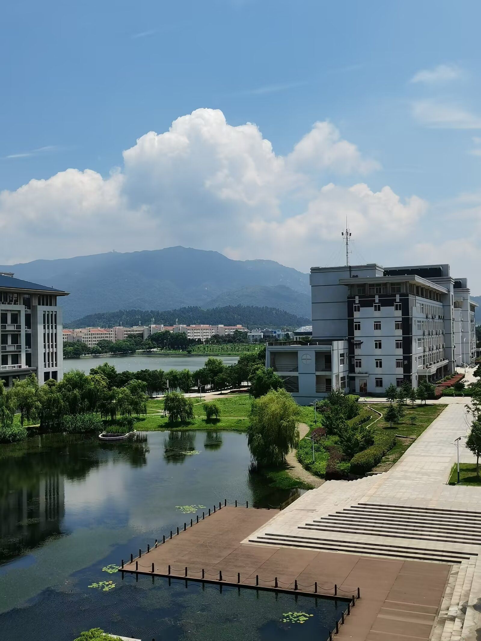 安庆师范大学(龙山校区)