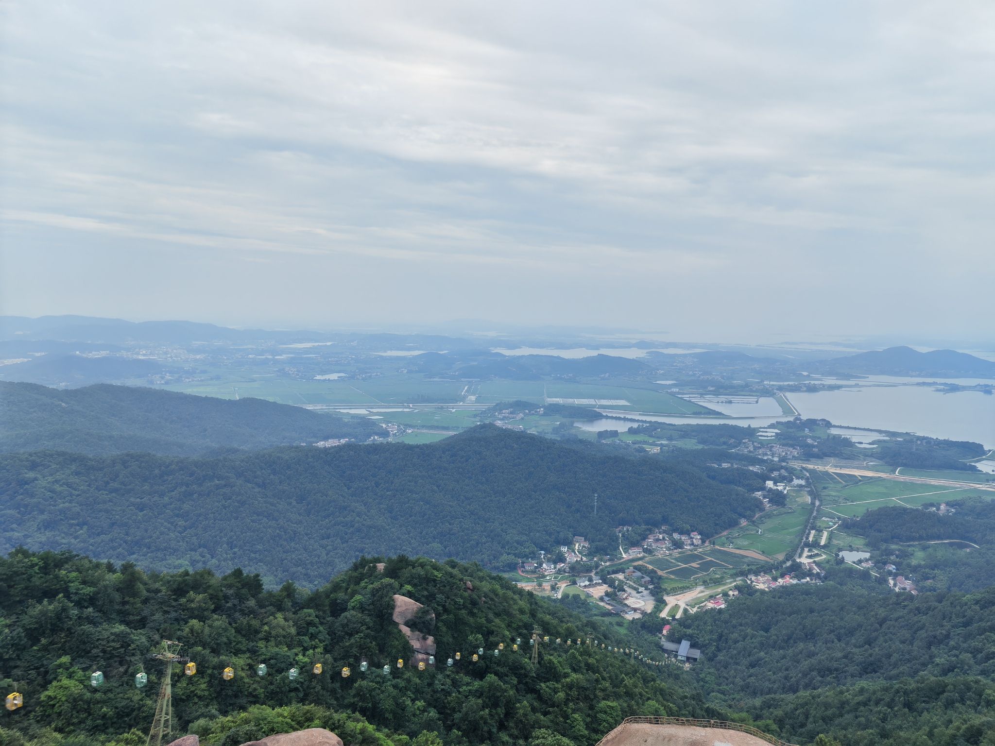 巨石山旅行图片 1