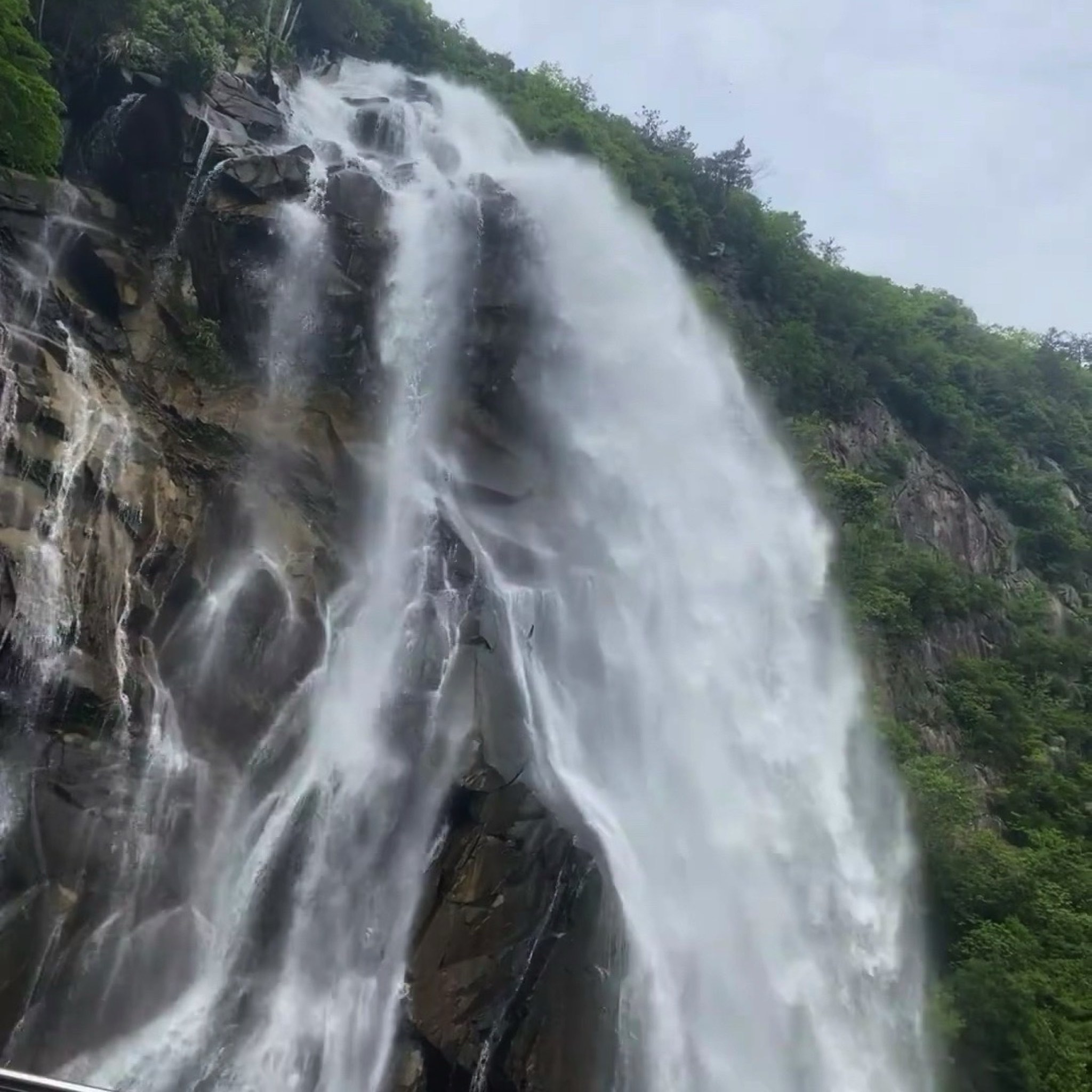 大别山彩虹瀑布风景区旅行图片 1