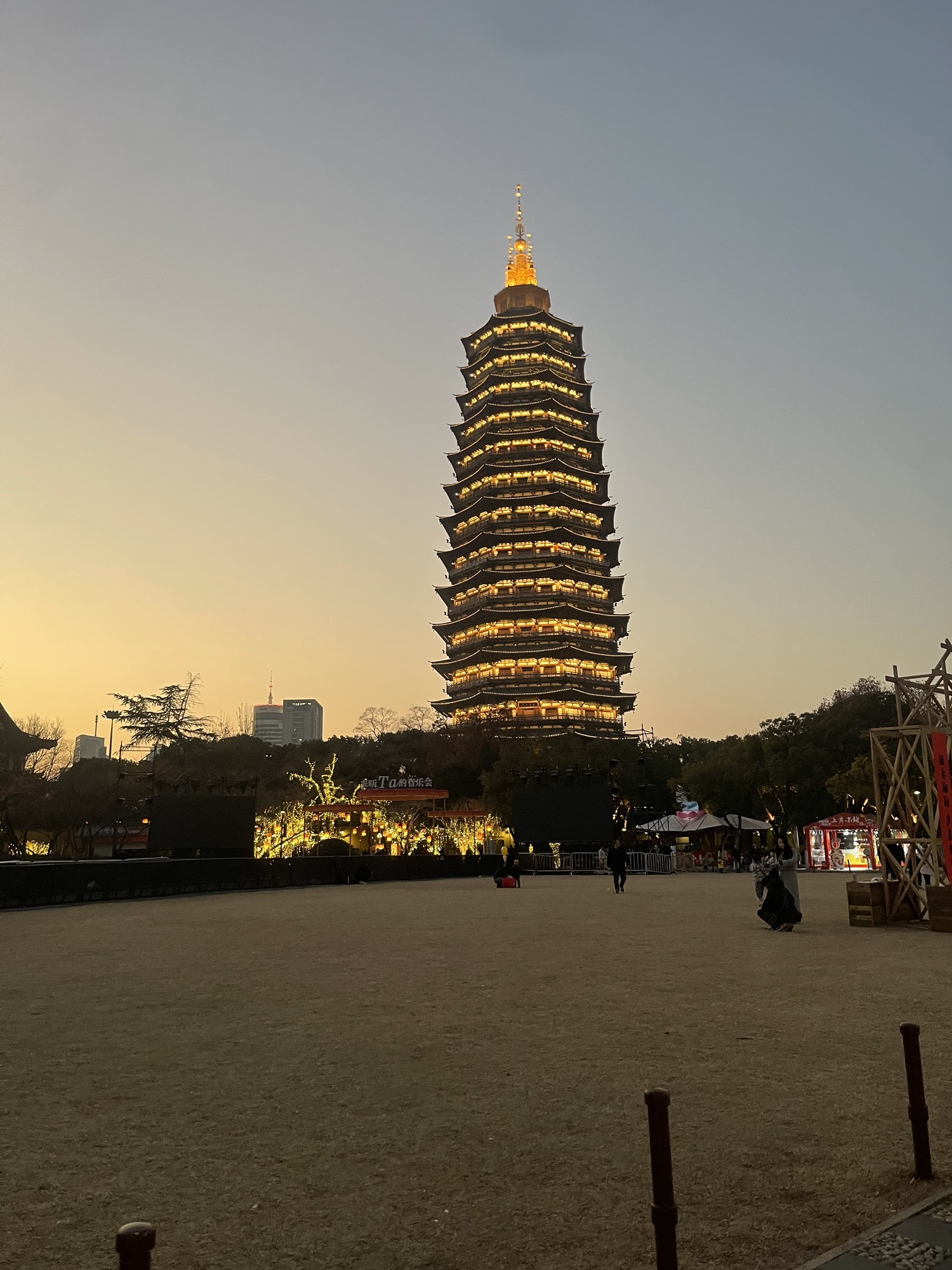红城塔旅行图片 1