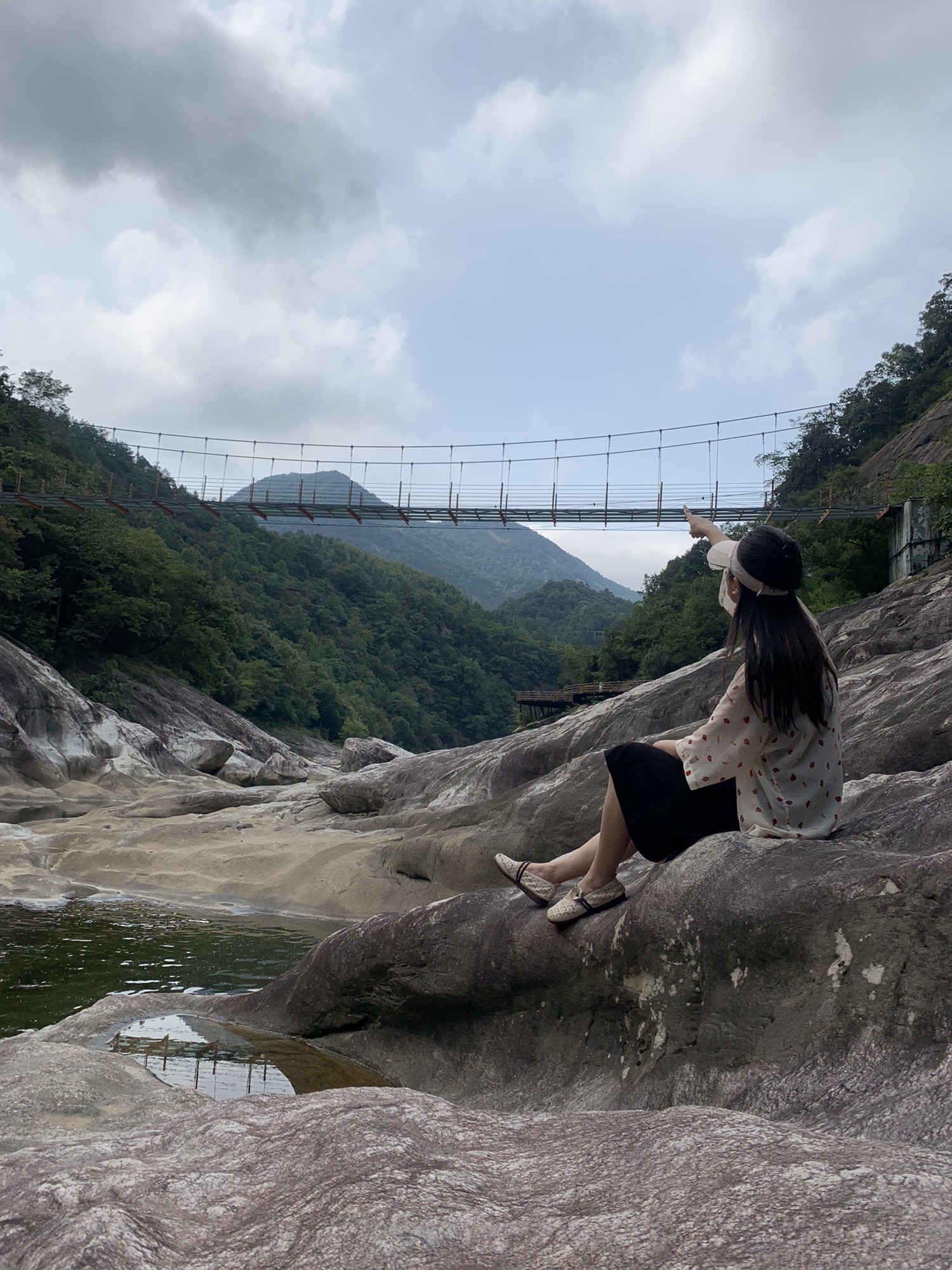 燕子河大峡谷旅行图片 1