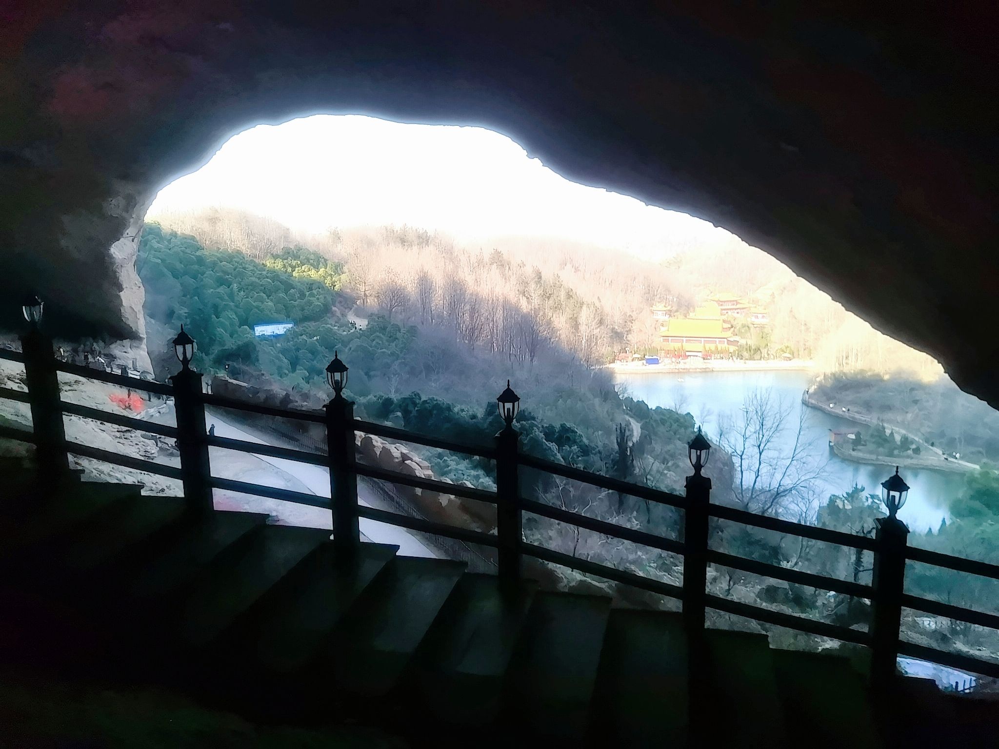 大别山石窟风景区旅行图片 1