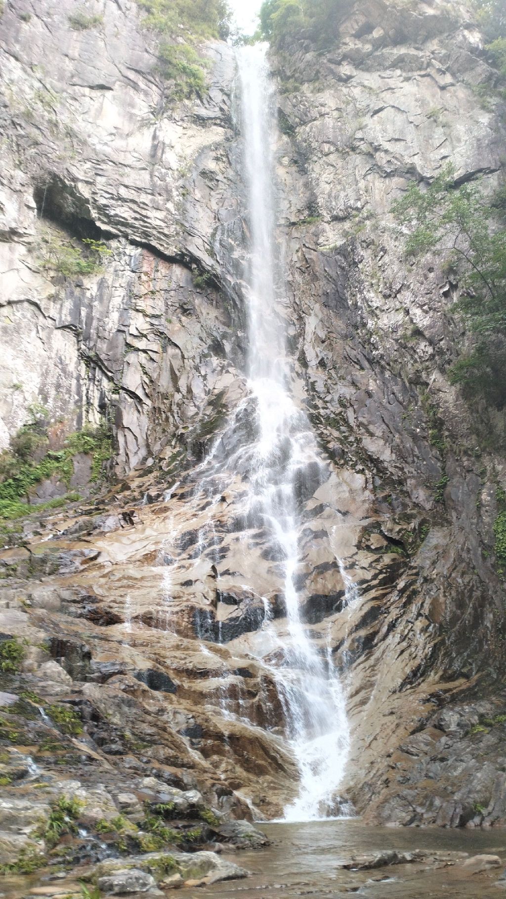 龙井峡瀑布旅行图片 3