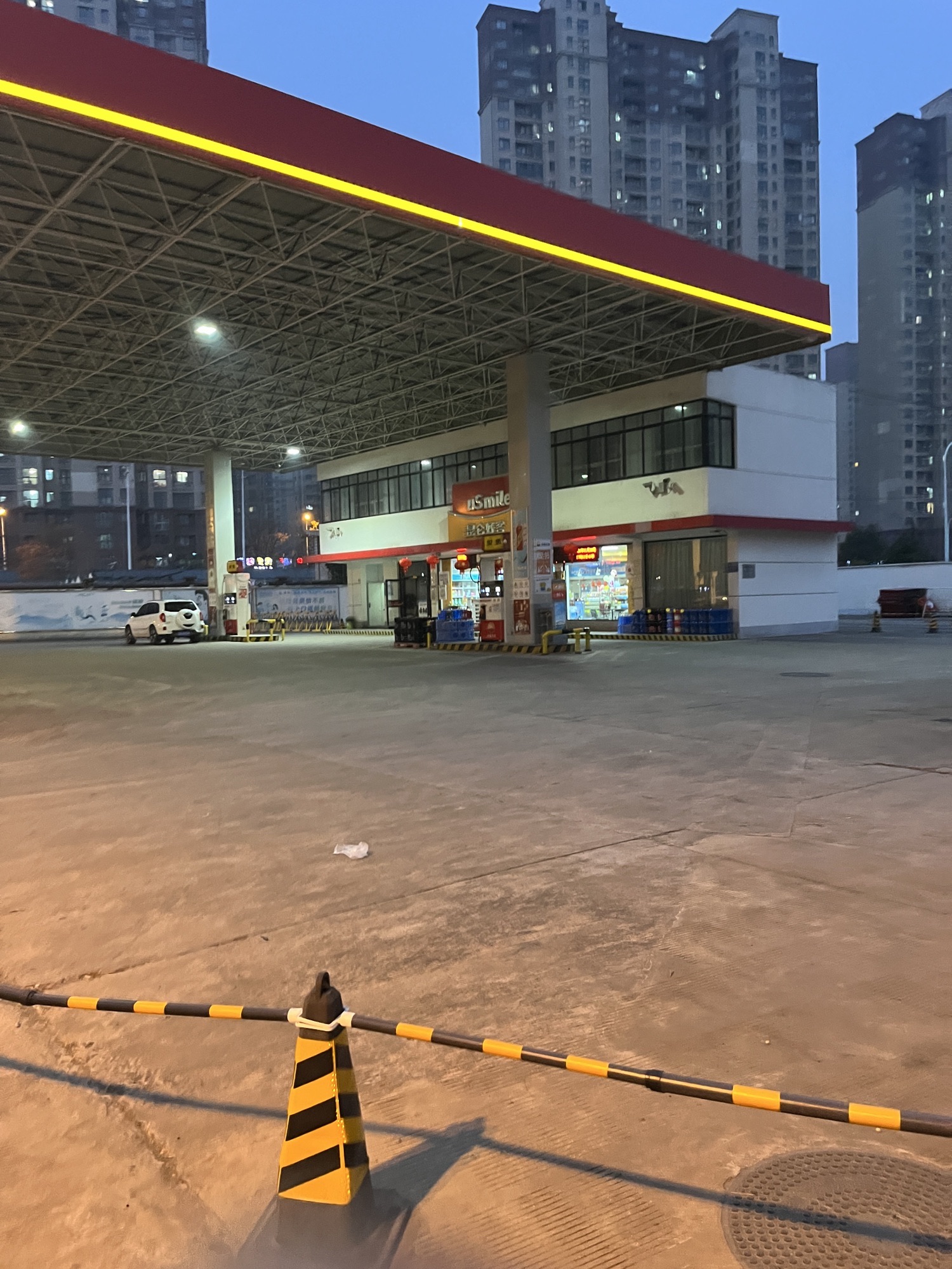 中国石油第一加油站