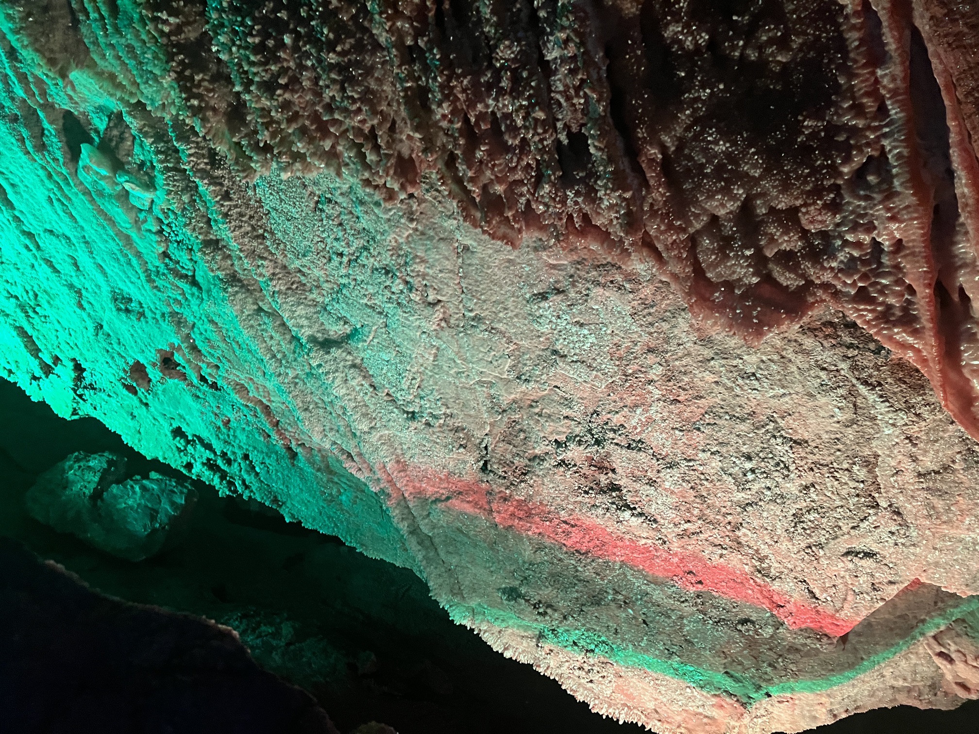 泊山洞旅行图片 3