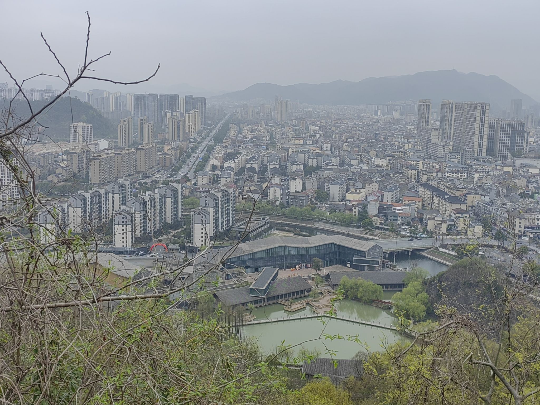 功臣塔旅行图片 1