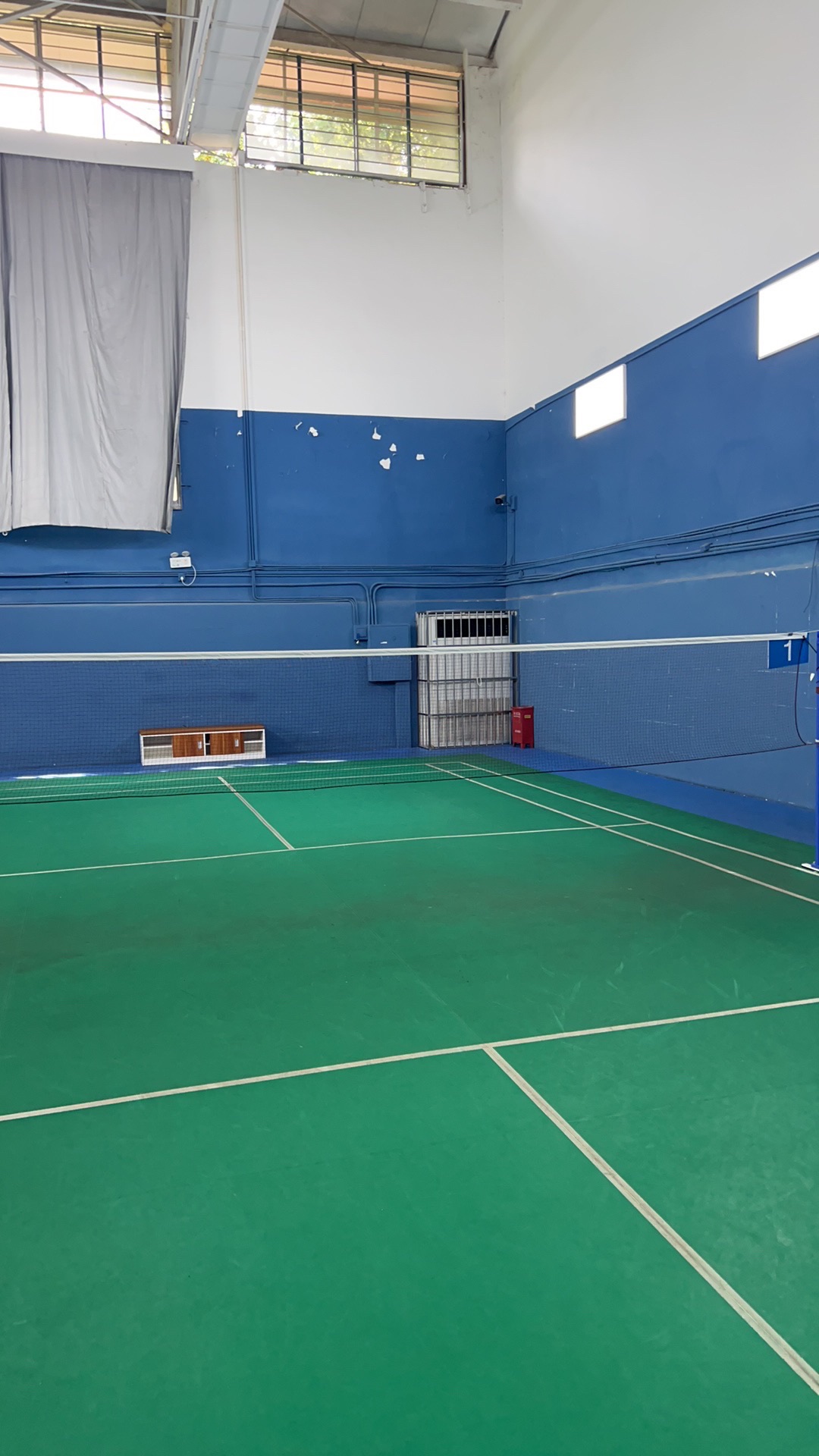 场地封面-浙江大学邵体馆羽毛球场
