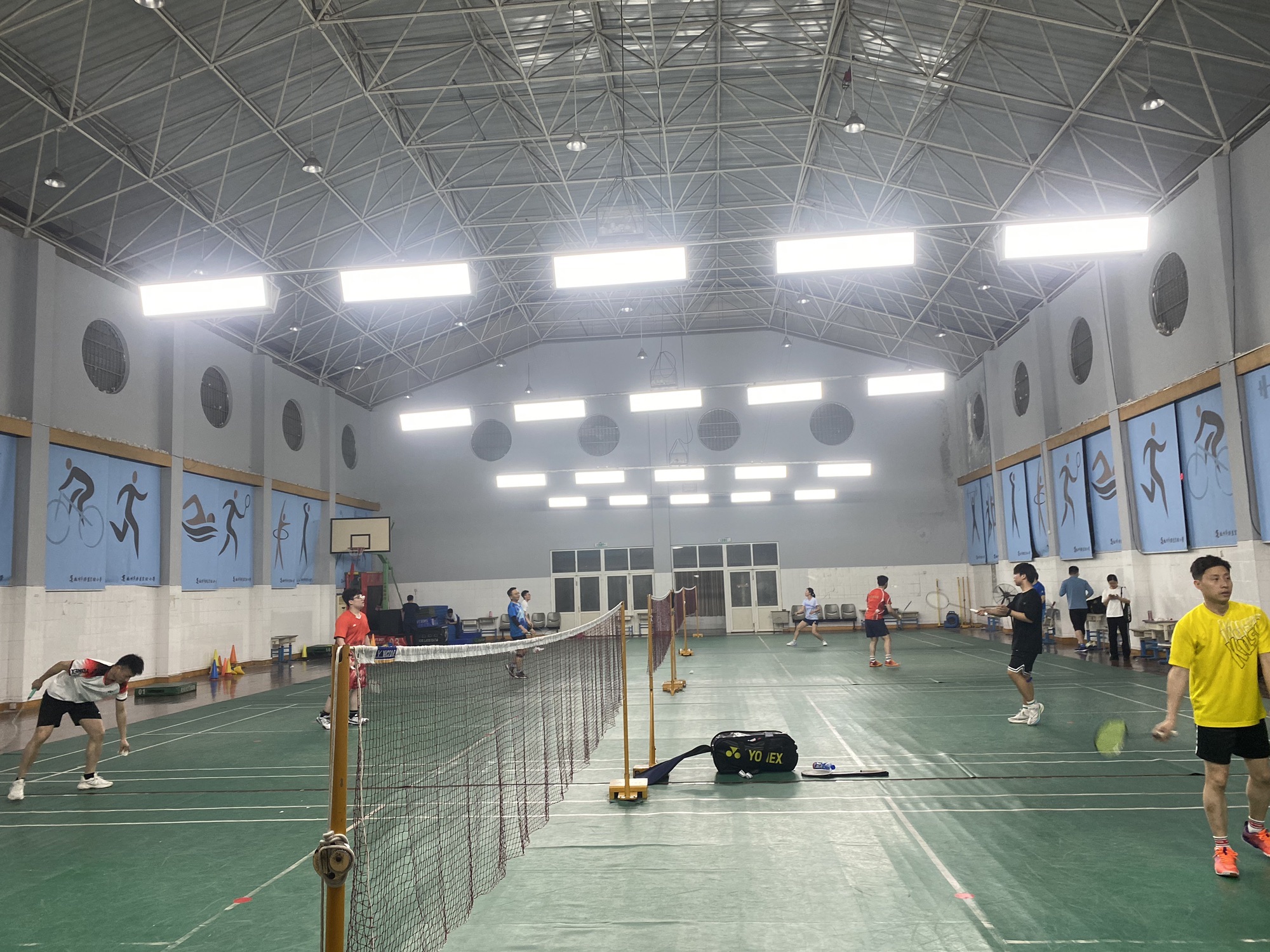 场地封面-胜蓝小学羽毛球馆