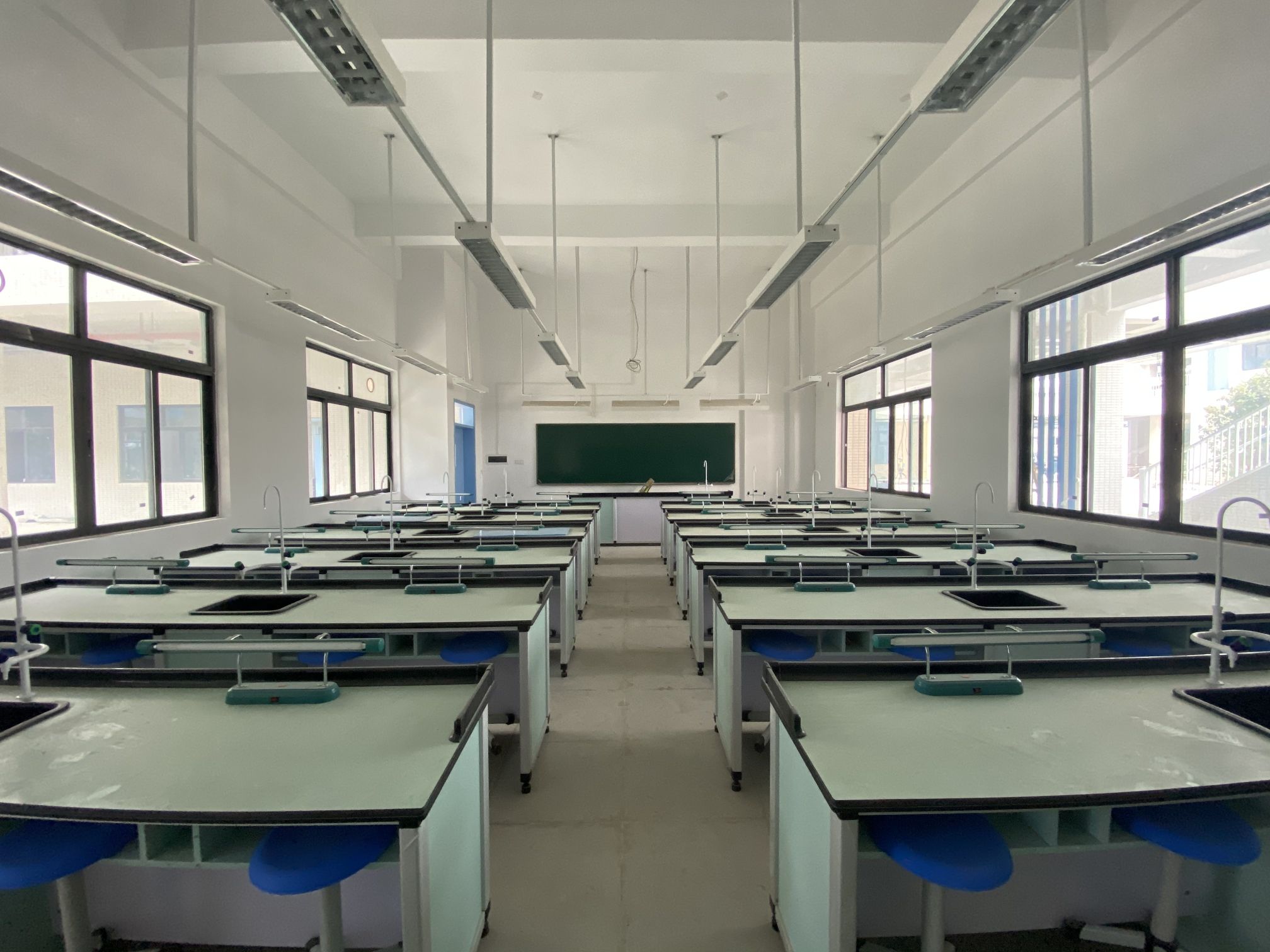 嘉兴秀水专修学院