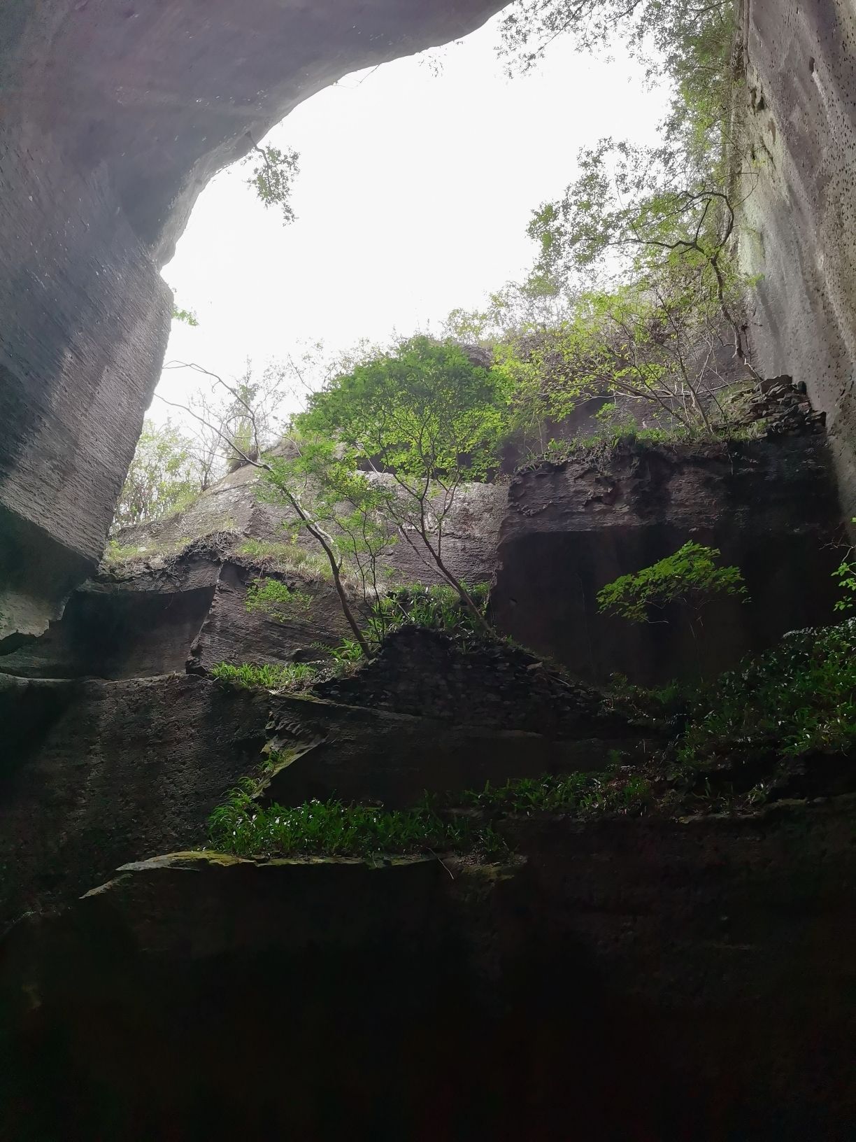 伍山石窟旅行图片 3