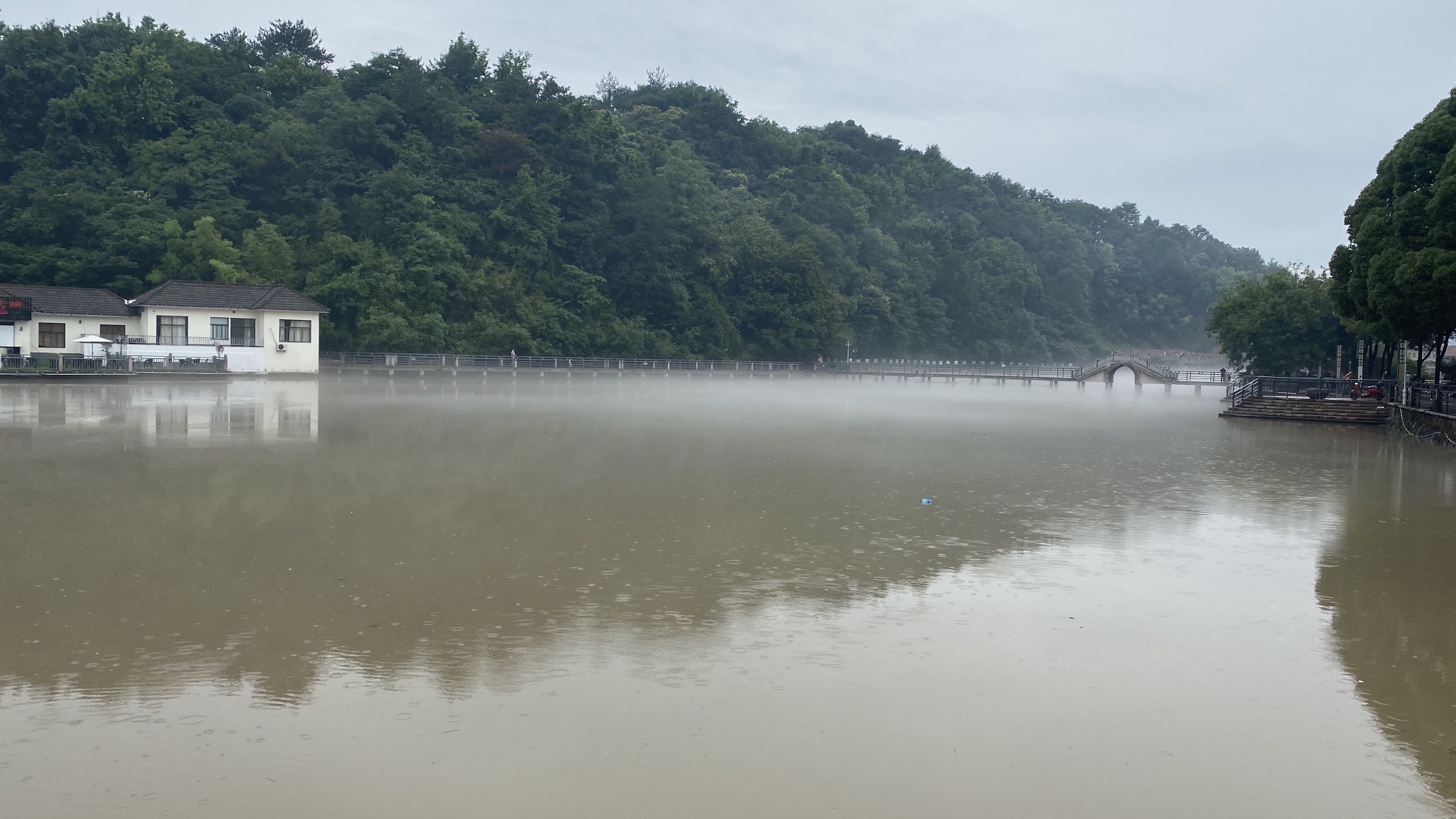 湖莲潭公园