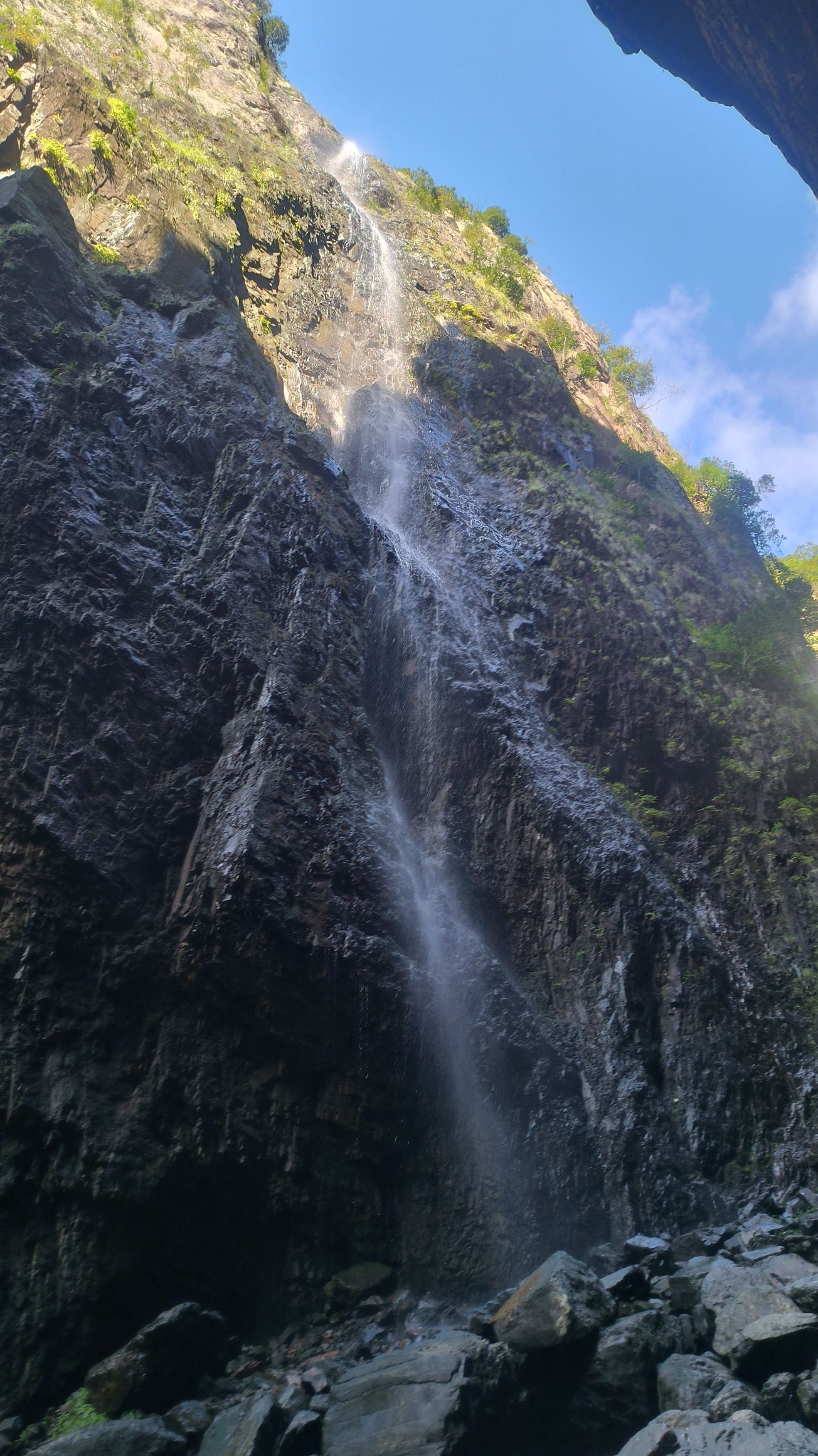 天露谷瀑布旅行图片 1