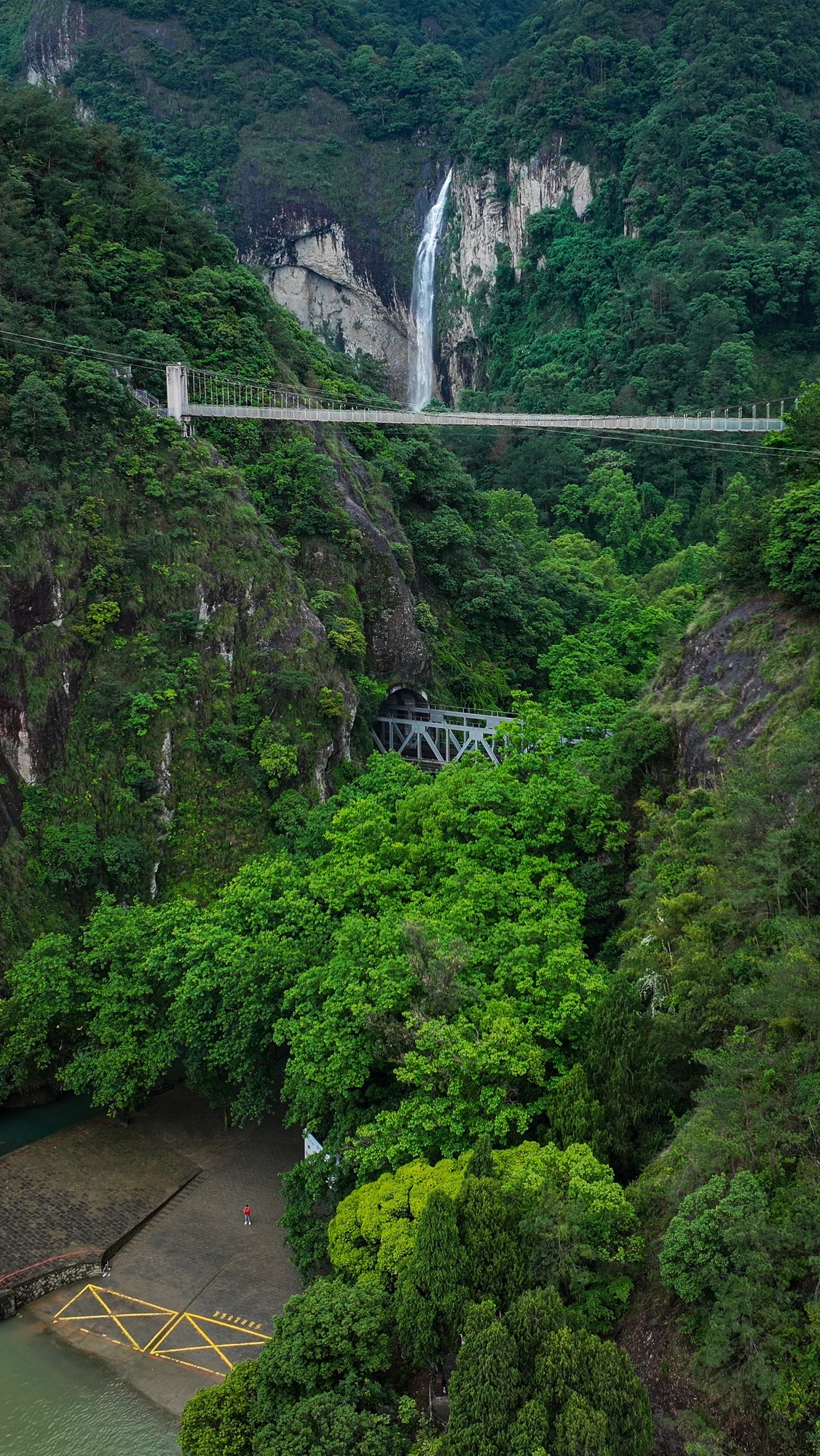 石门洞景区旅行图片 1