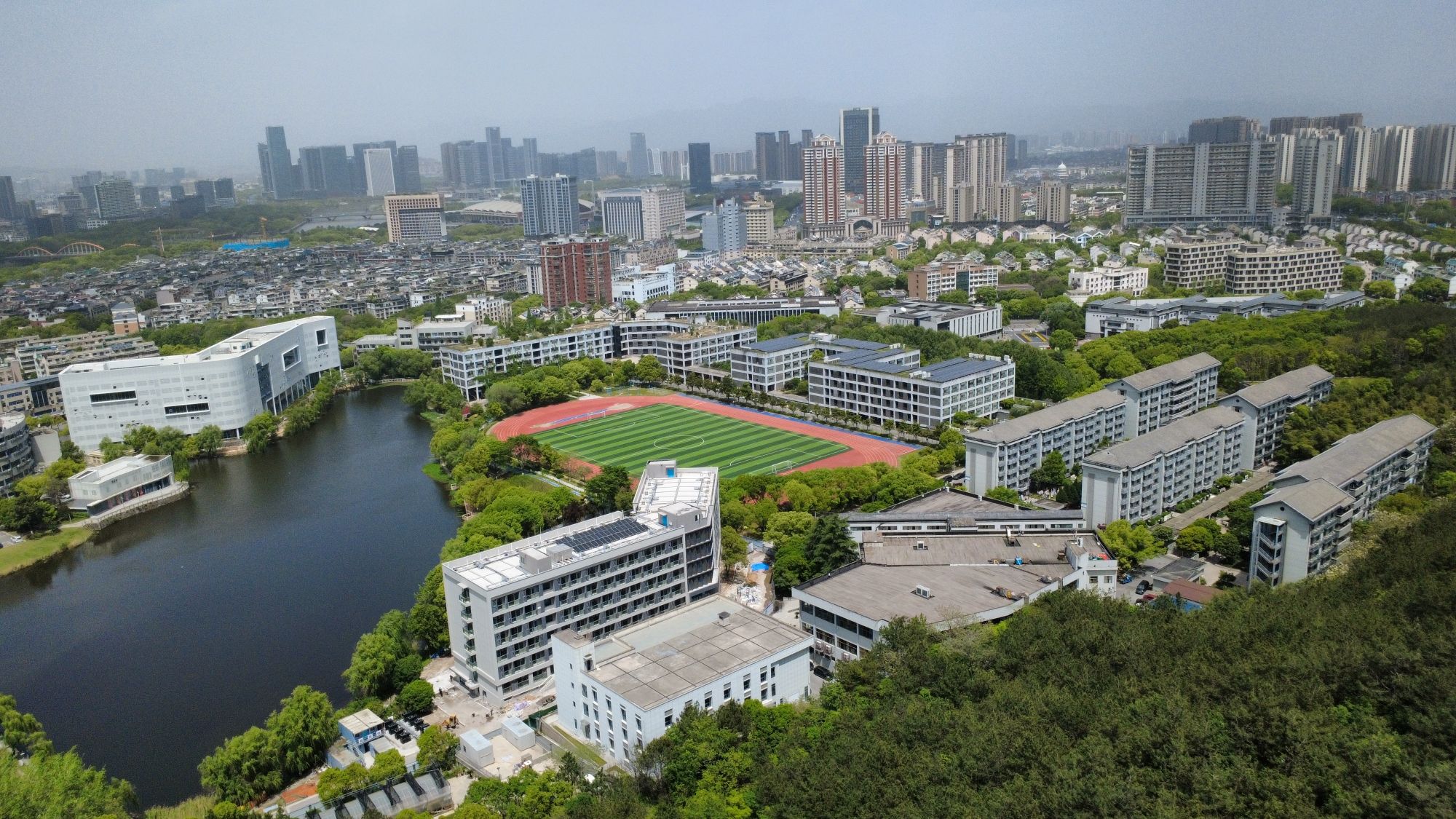 义乌工商职业技术学院