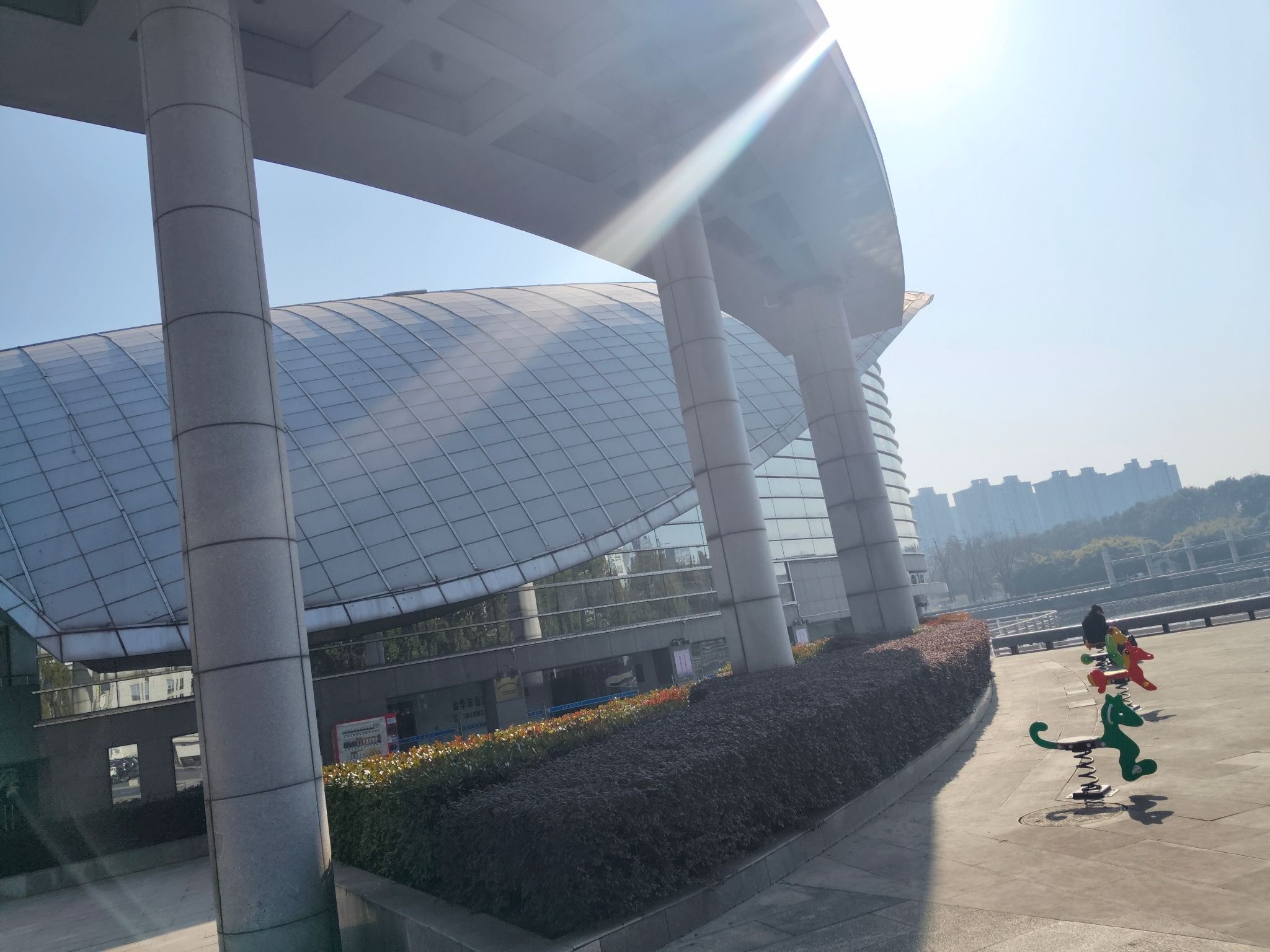 施光南音乐广场旅行图片 1