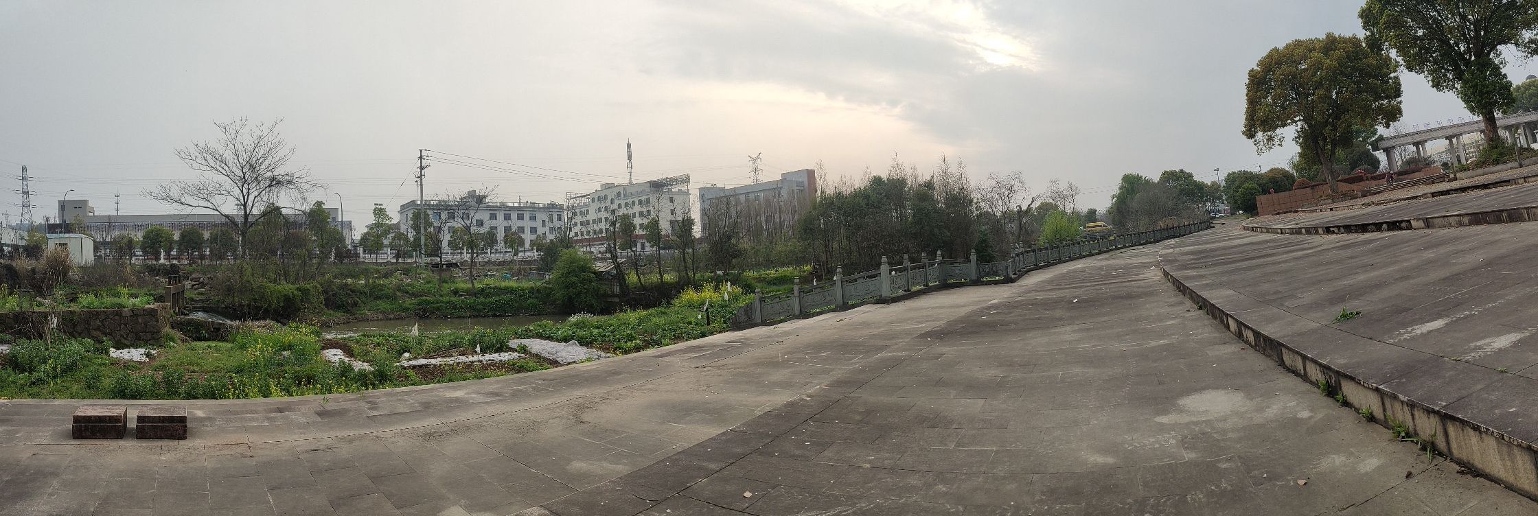 百花广场旅行图片 2