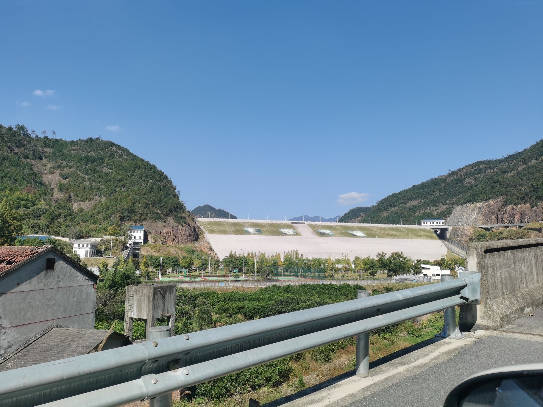 兰溪市芝堰风景区旅行图片 1