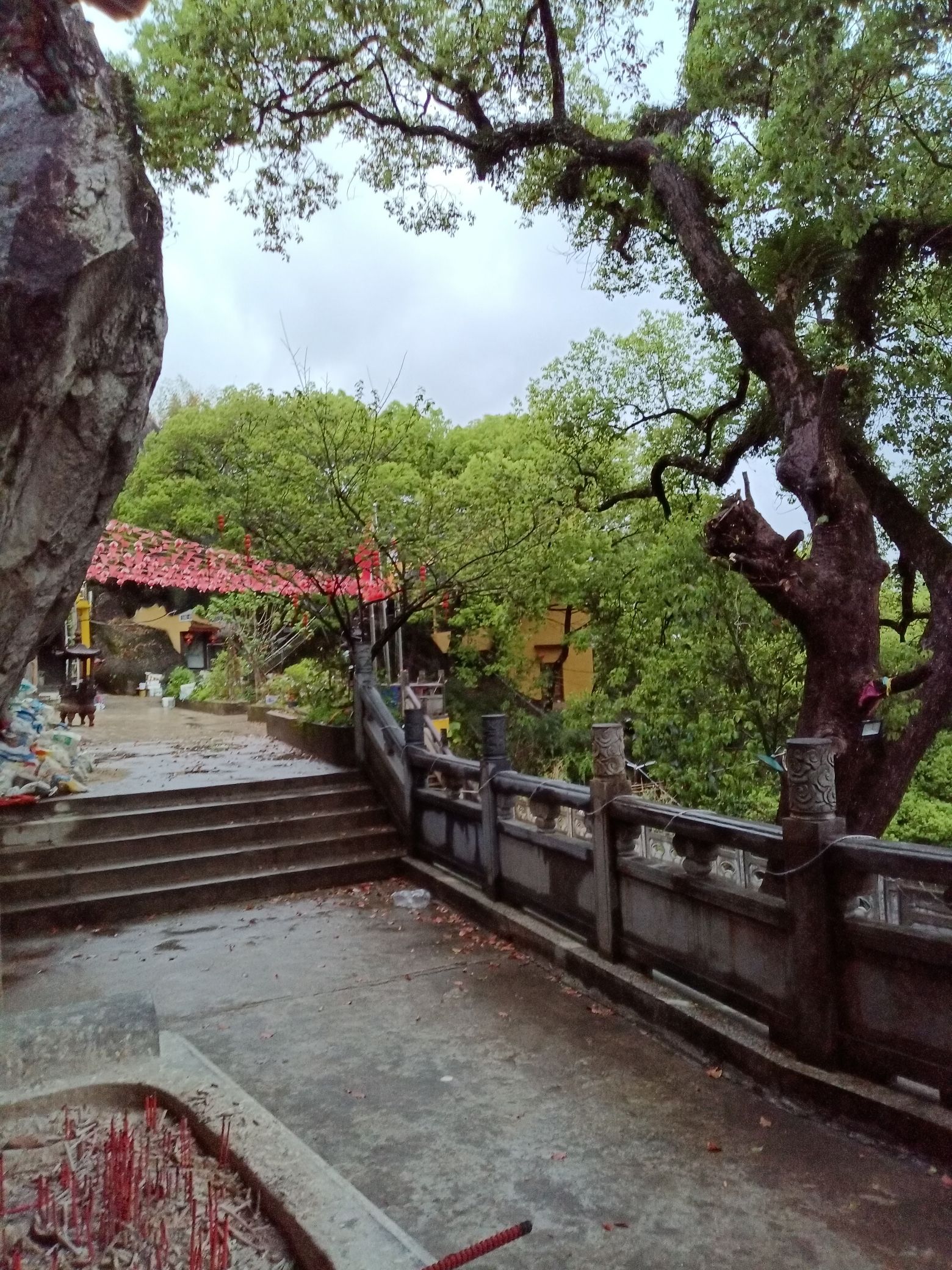 中岩寺实景照片