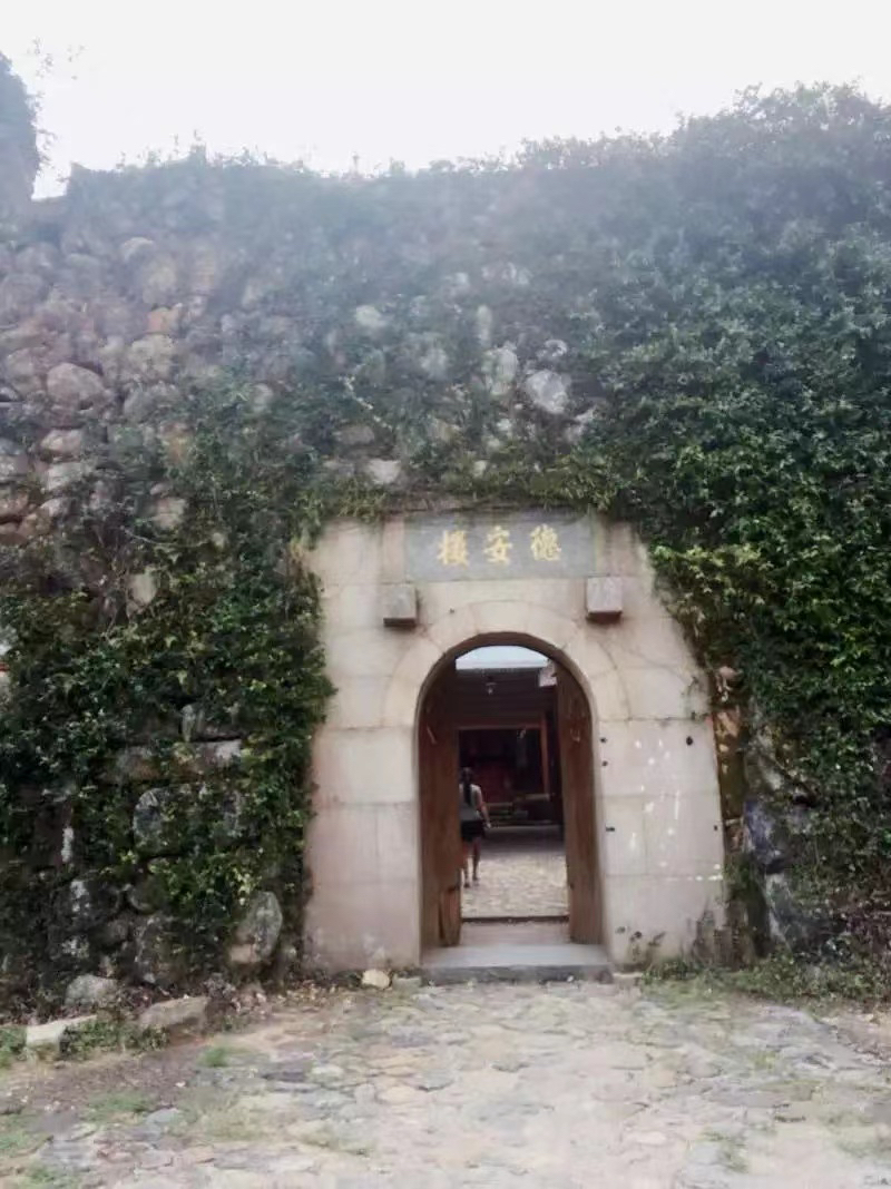 德安古堡旅行图片 1