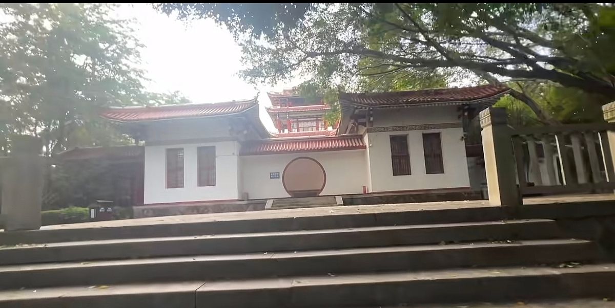 东岩山公园旅行图片 1