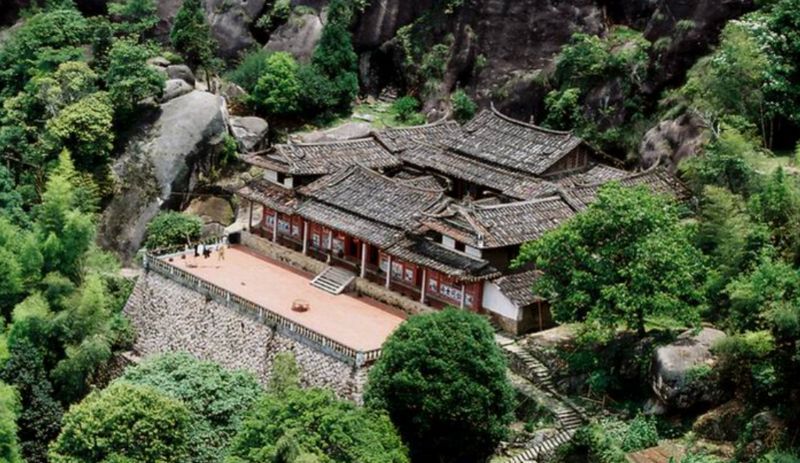 麦斜岩旅行图片 1