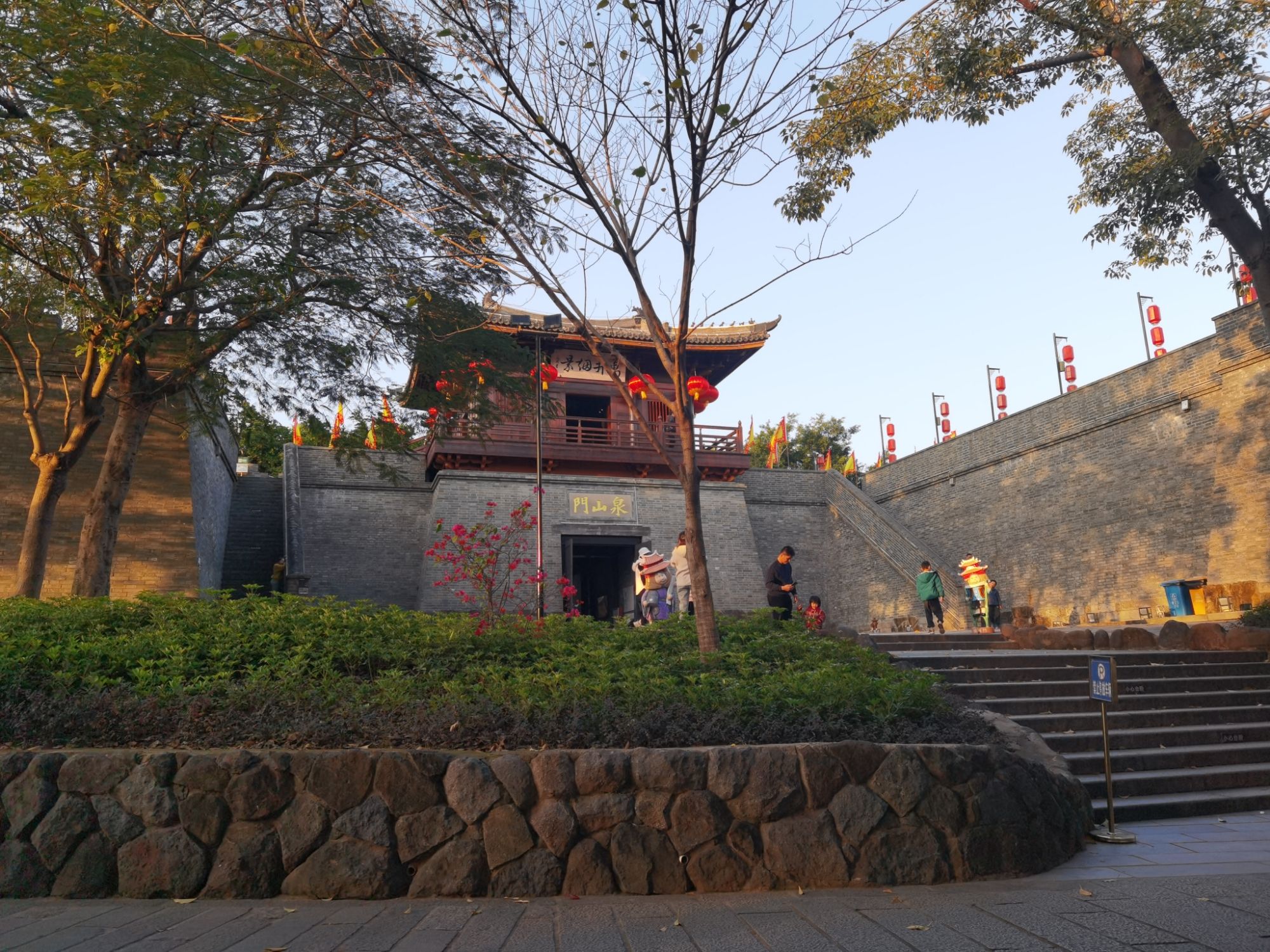 泉山门旅行图片 1