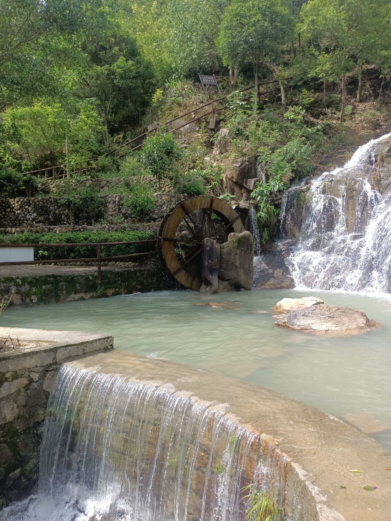 洪恩岩旅行图片 3