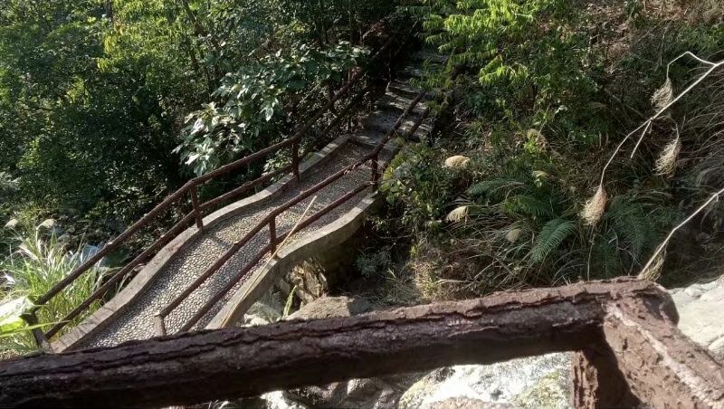 洪恩岩旅行图片 2