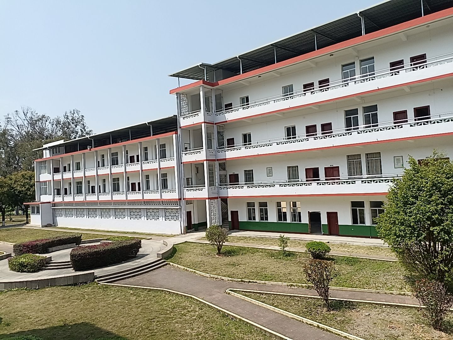 龙岩市农业学校