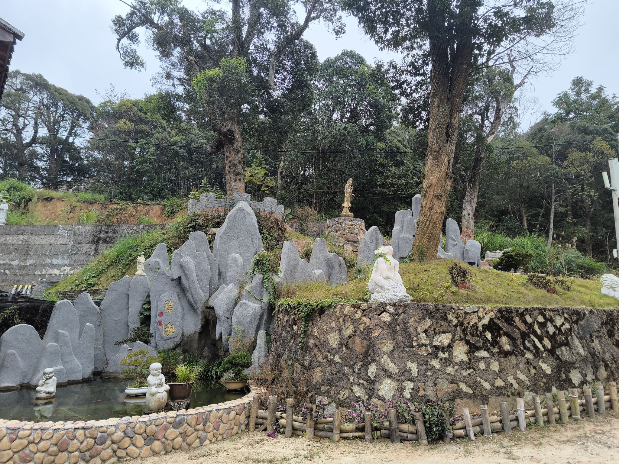 聚龙古寺实景照片