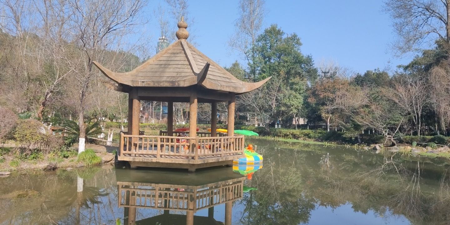 泰宁风景旅游区-泰宁地质博物苑
