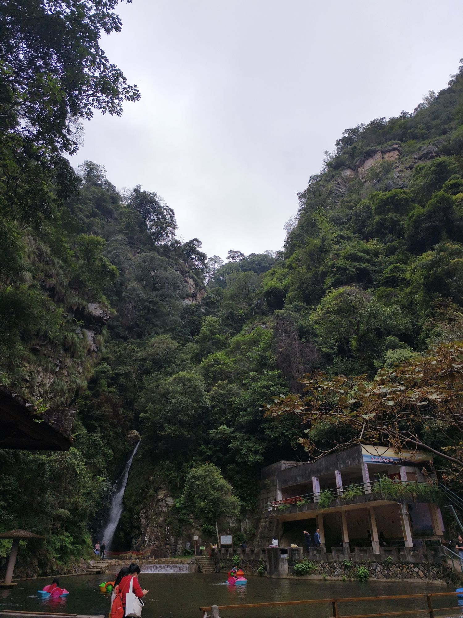 茫荡山三千八百坎景区旅行图片 1